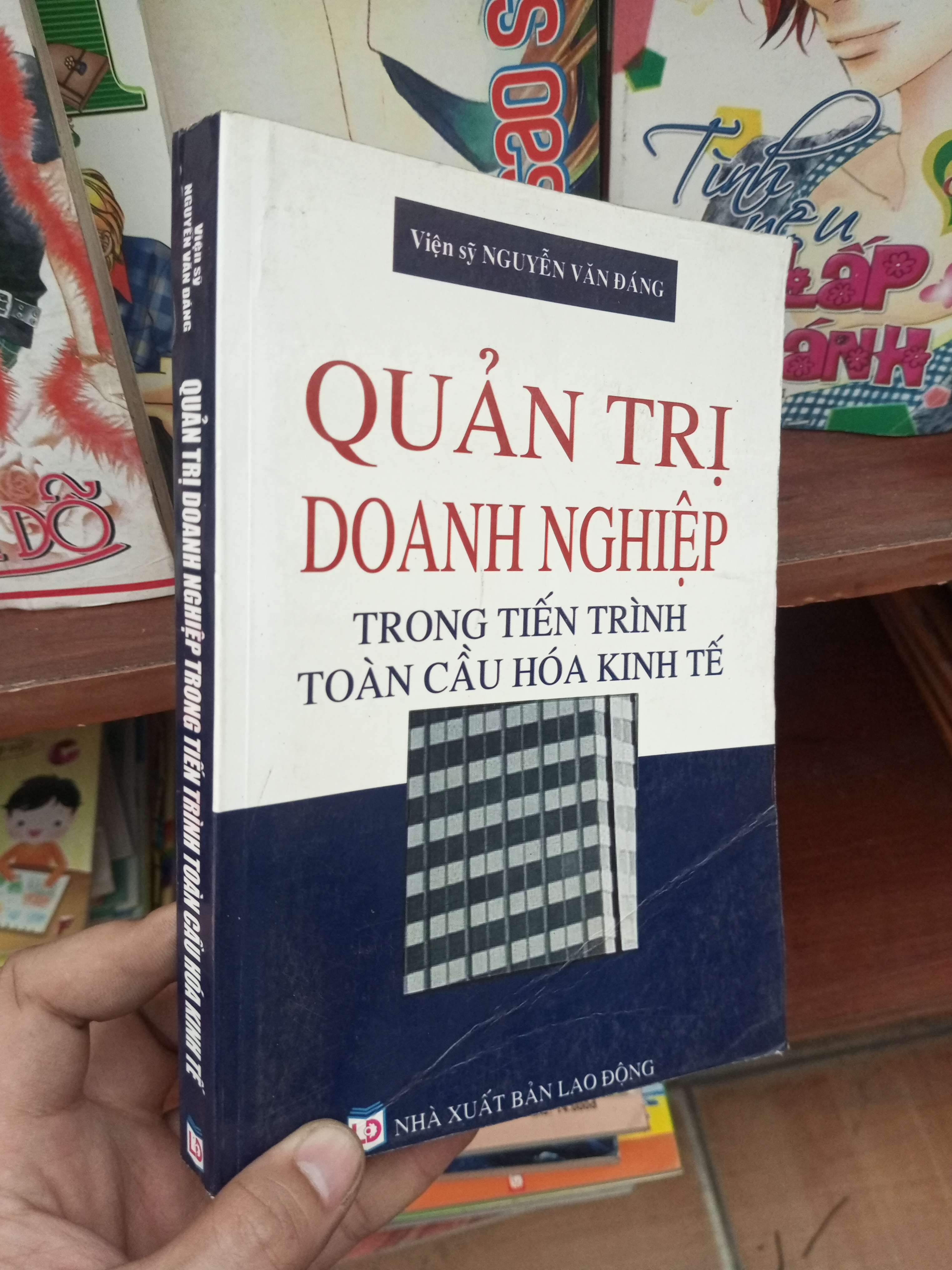 Quản trị doanh nghiệp trong tiến trình toàn cầu hóa kinh tế - Văn Đáng 2012 Quản trị - lãnh đạo VAVO-AK19