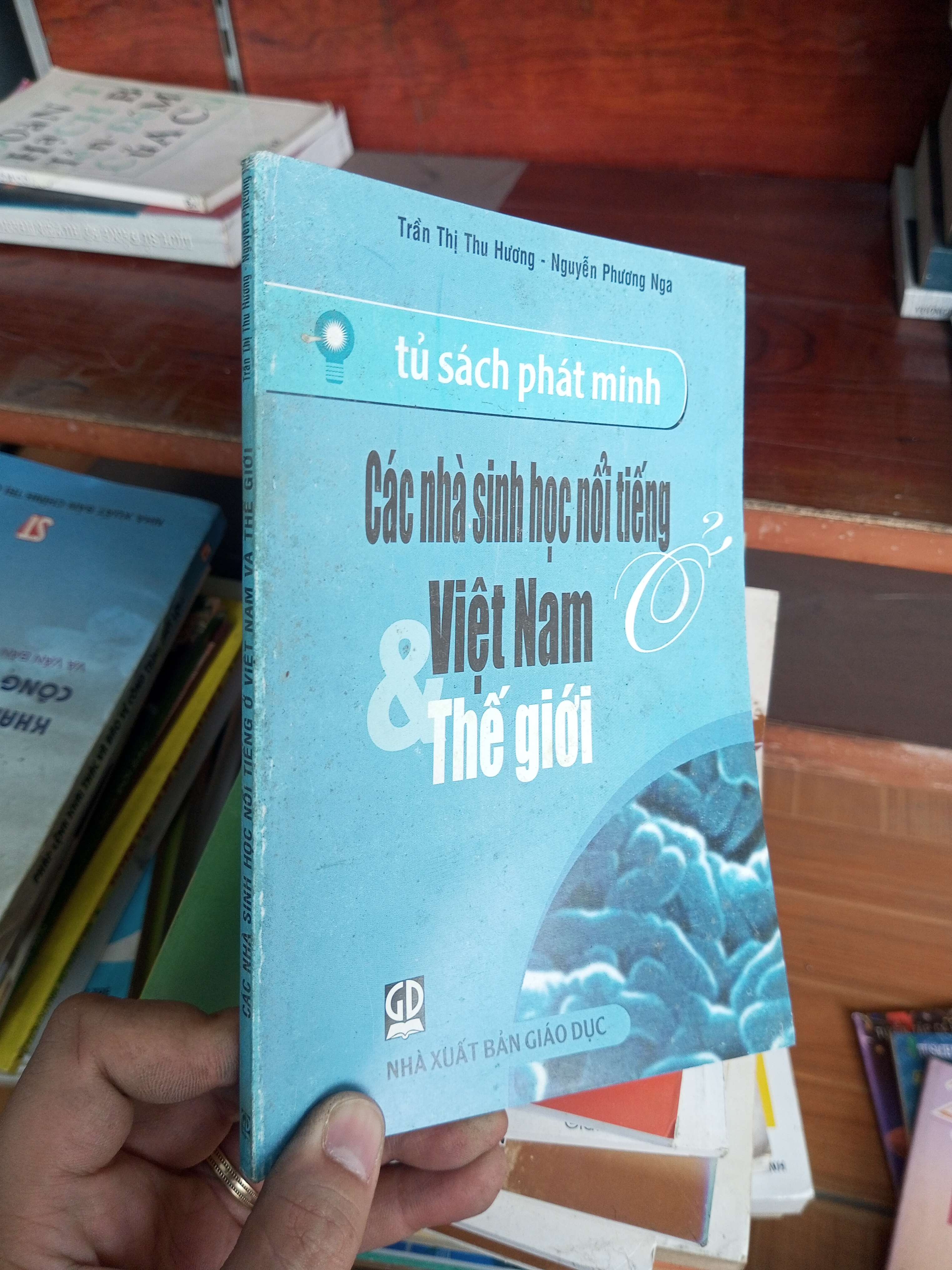 Các nhà sinh học nổi tiếng Việt Nam và thế giới - Thu Hương 2009 Sách Danh nhân VAVO-AK19