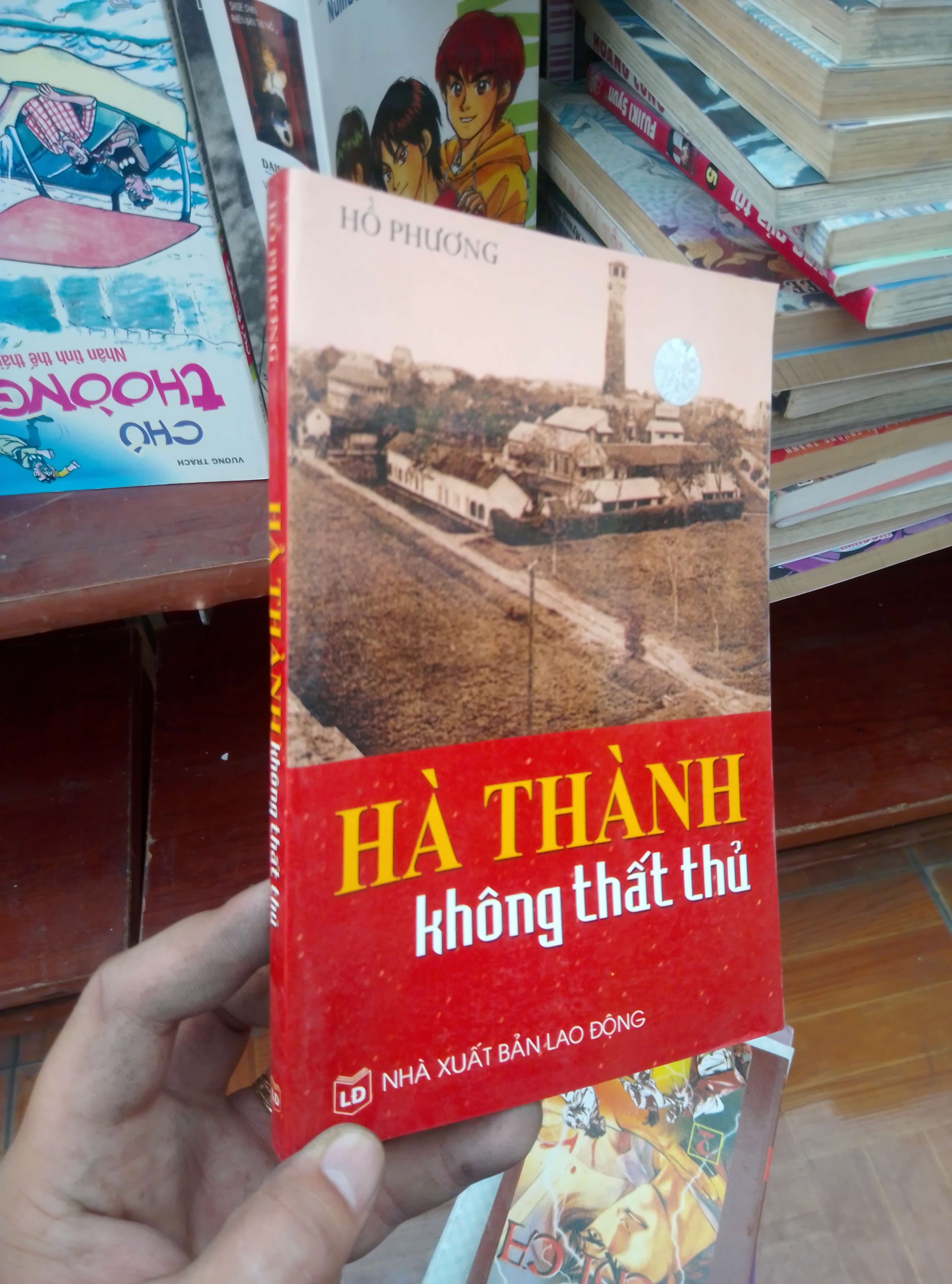 Hà Thành không thất thủ - Hồ Phưownh 2005 Lịch sử Việt Nam VAVO-AK19