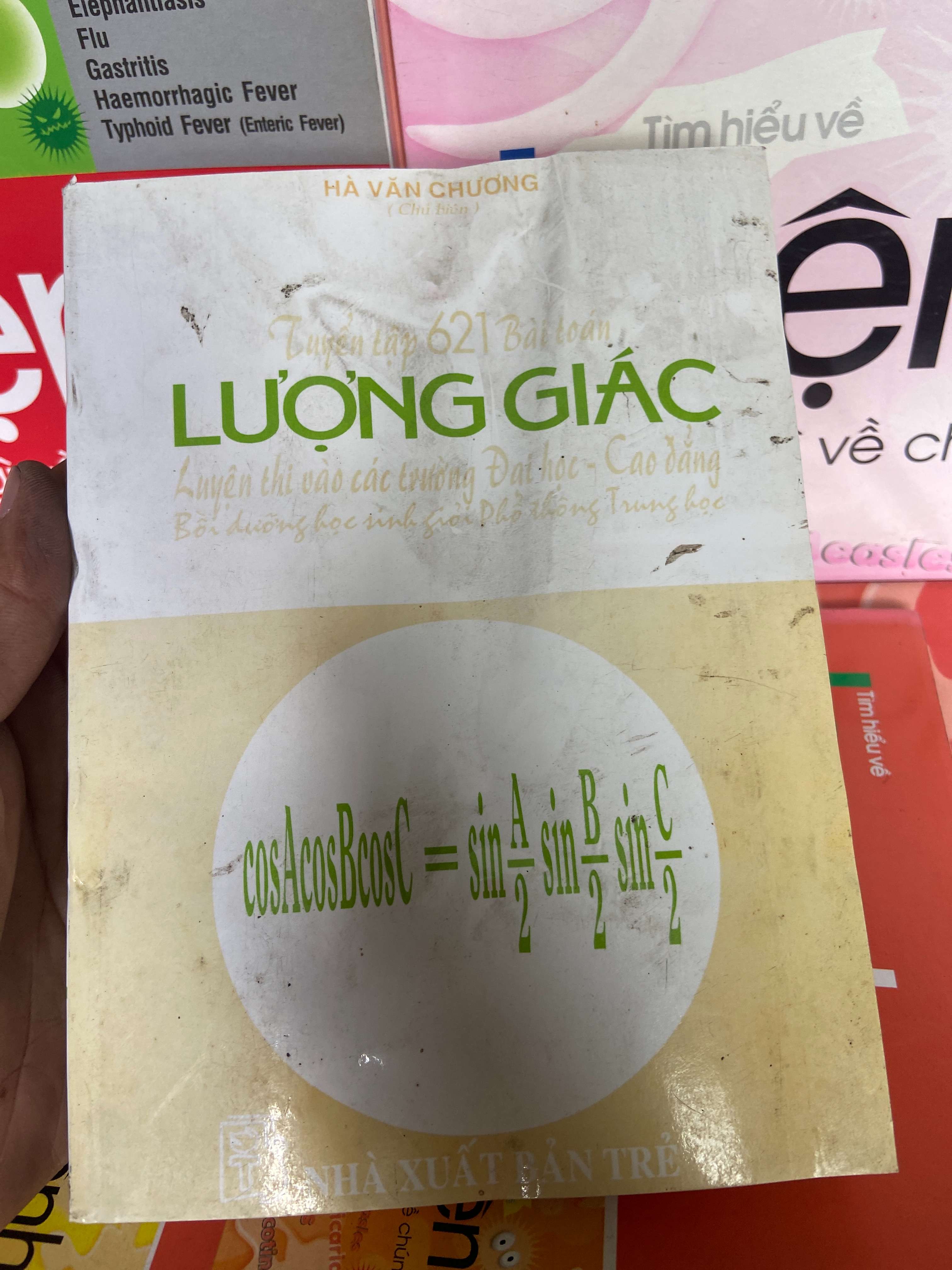 Tuyển Tập 621 Bài Toán Lượng Giác (Luyện Thi Vào Các Trường Đại Học & Cao Đẳng, Bồi Dưỡng Học Sinh Giỏi Phổ Thông Trung Học) - Hà Văn Chương 1999 Tham khảo - luyện thi VAVO-AK1T2