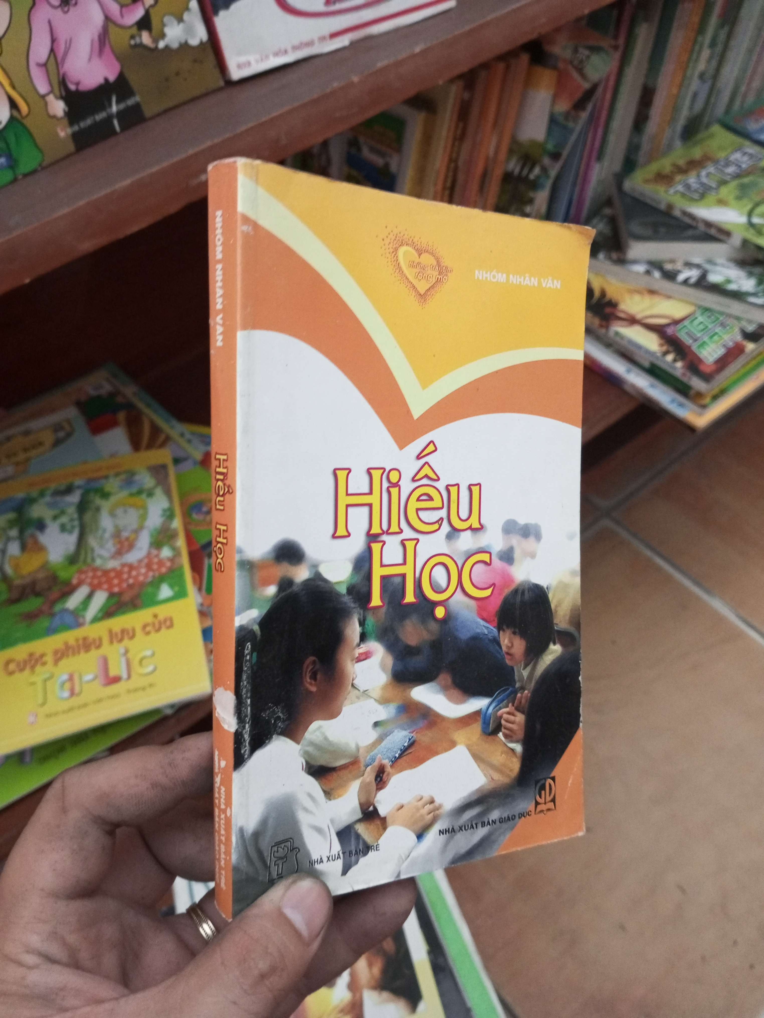 Hiếu học 2006 Kiến thức - kỹ năng cho con VAVO-AK19