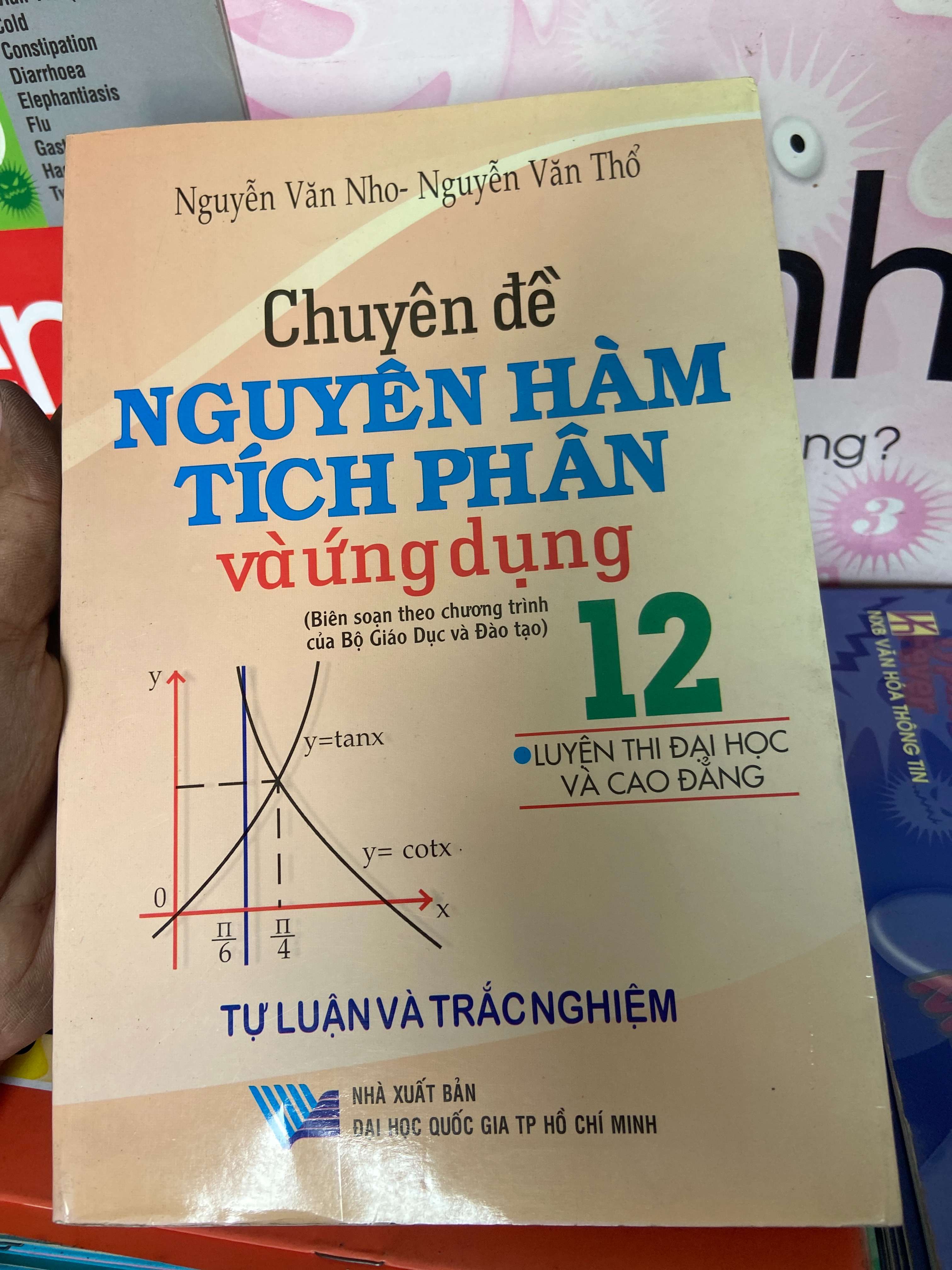 Chuyên Đề Nguyên Hàm Tích Phân Và Ứng Dụng 12 - Nguyễn Văn Nho, Nguyễn Văn Thổ 2009 Tham khảo - luyện thi VAVO-AK1T1