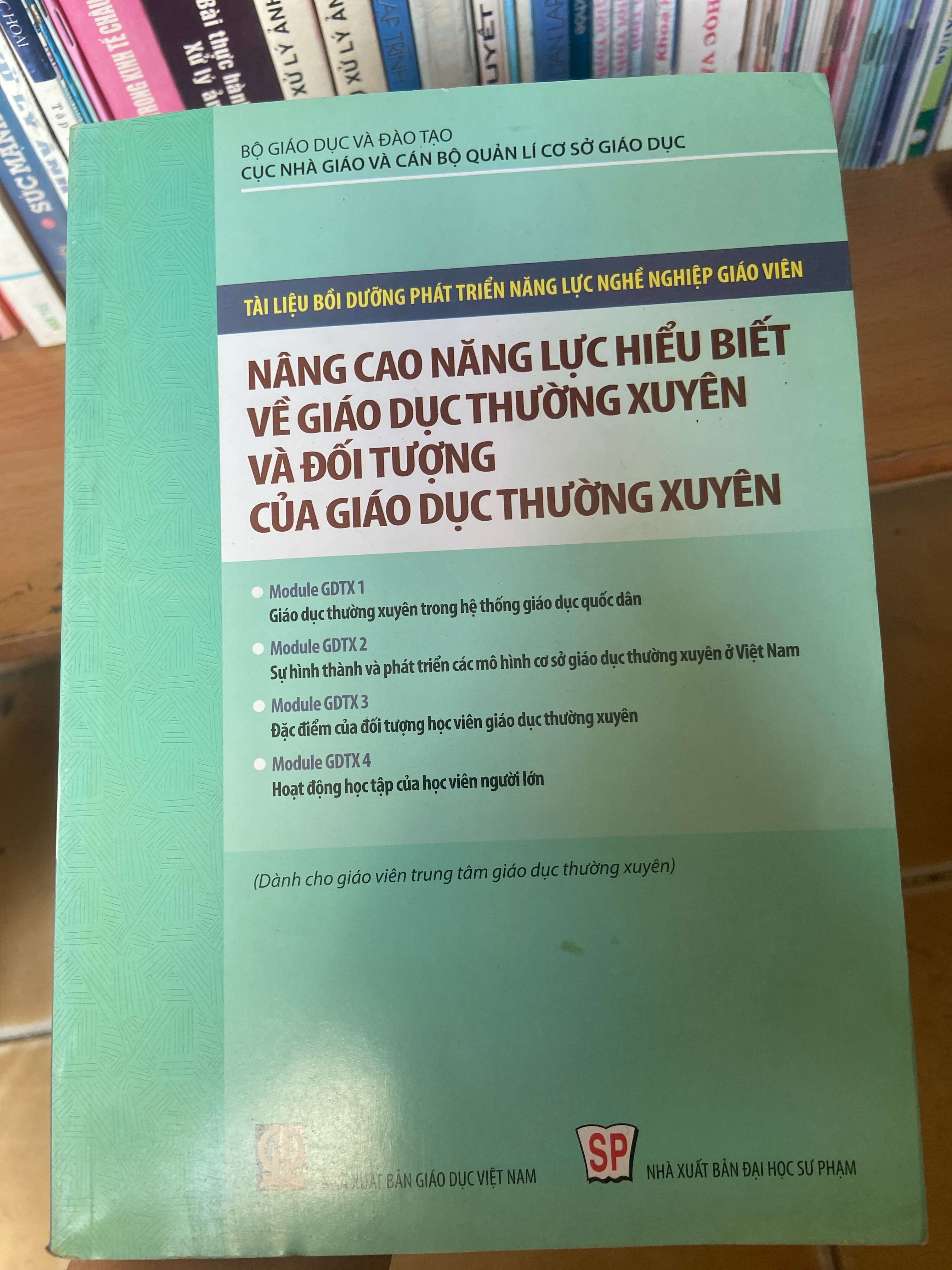 Nâng Cao Năng Lực Hiểu Biết Về Giáo Dục Thường Xuyên Và Đối Tượng Của Giáo Dục Thường Xuyên 2013 Tham khảo - luyện thi VAVO-AK1T3