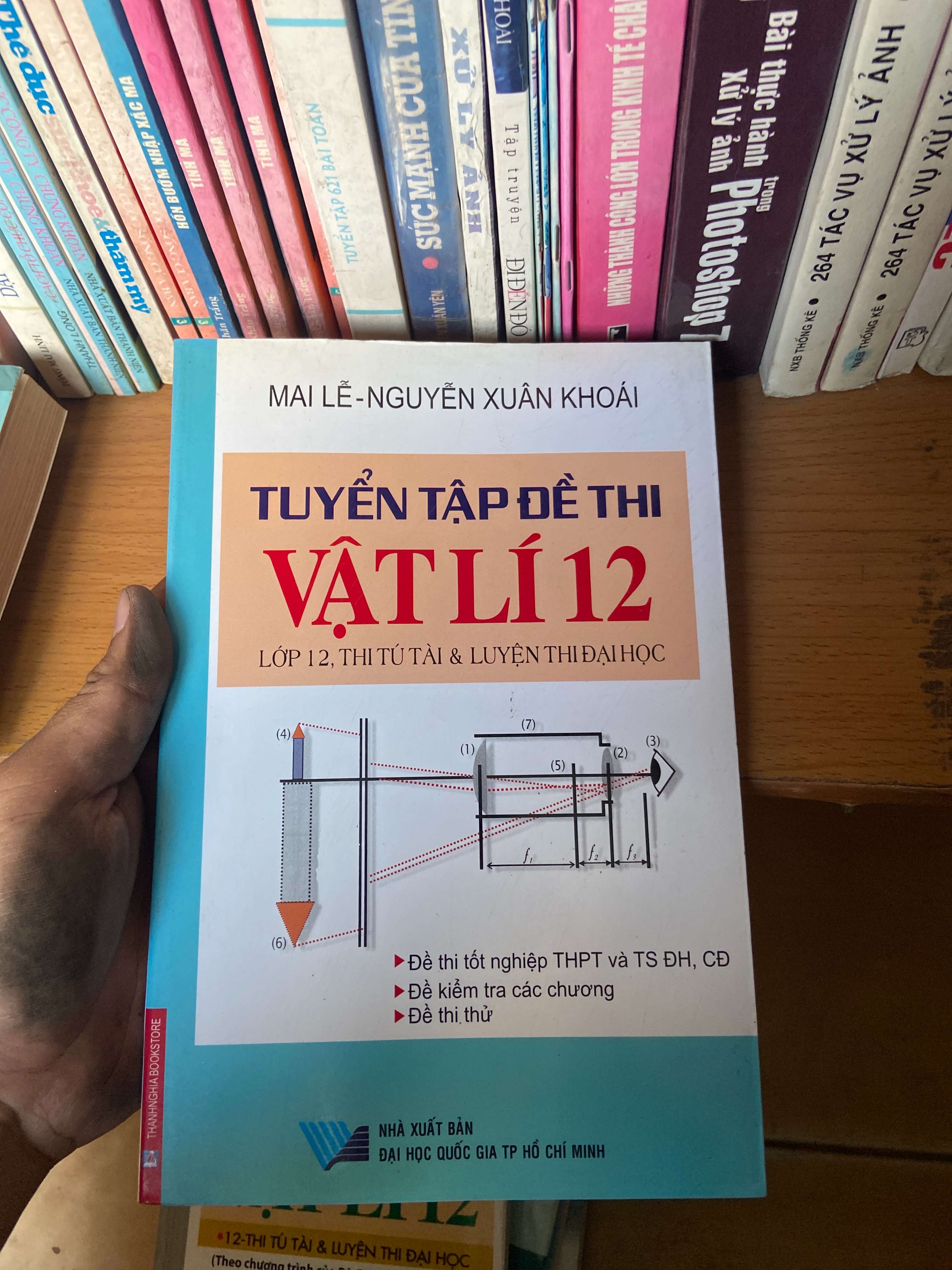 Tuyển Tập Đề Thi Vật Lí 12 (Lớp 12, Thi Tú Tài & Luyện Thi Đại Học) - Mai Lễ, Nguyễn Xuân Khoái 2010 Tham khảo - luyện thi VAVO-AK1T2