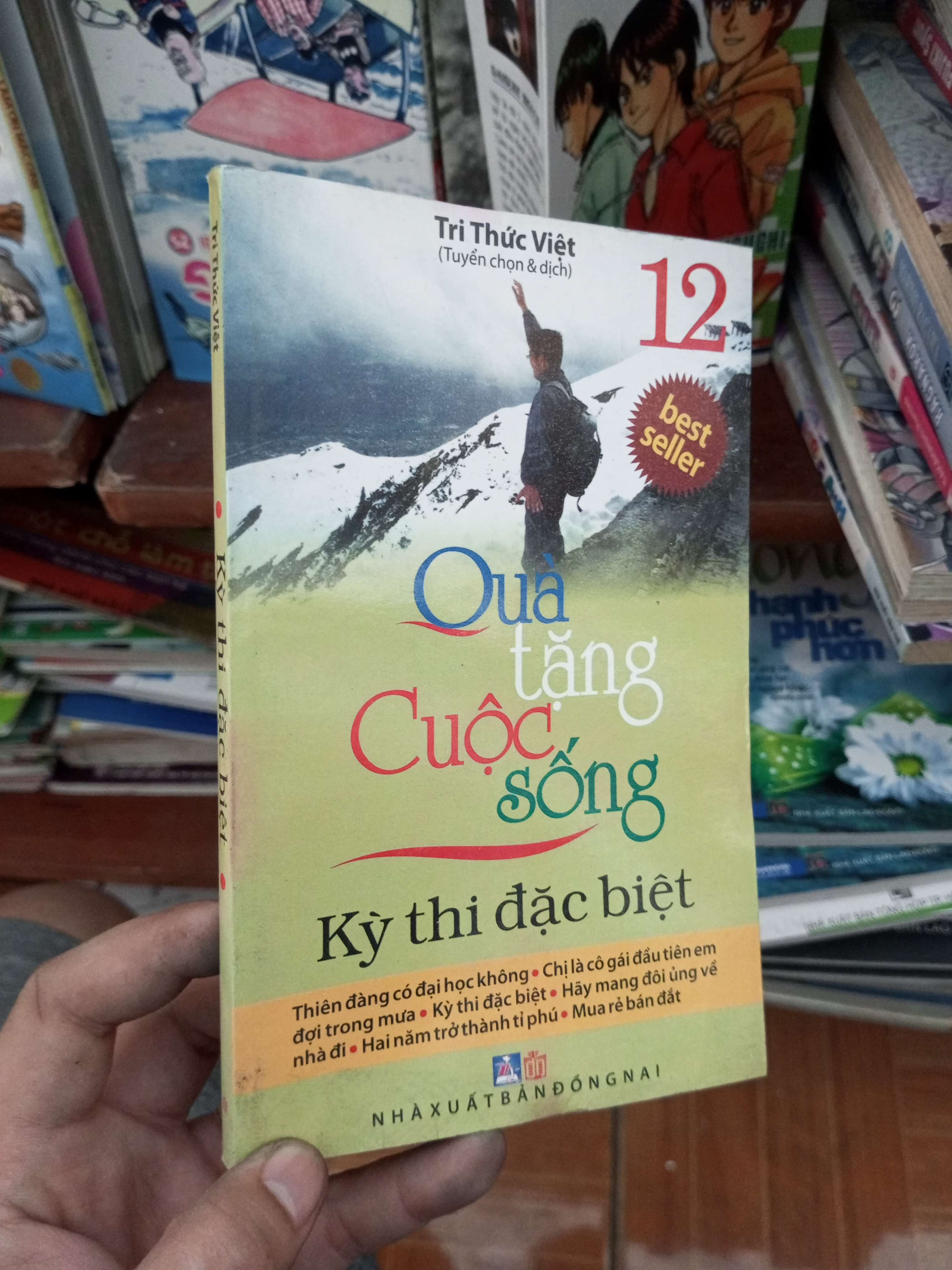 Kỳ thi đặc biệt - Tri Thức Việt 2011 Sách truyện VAVO-AK19