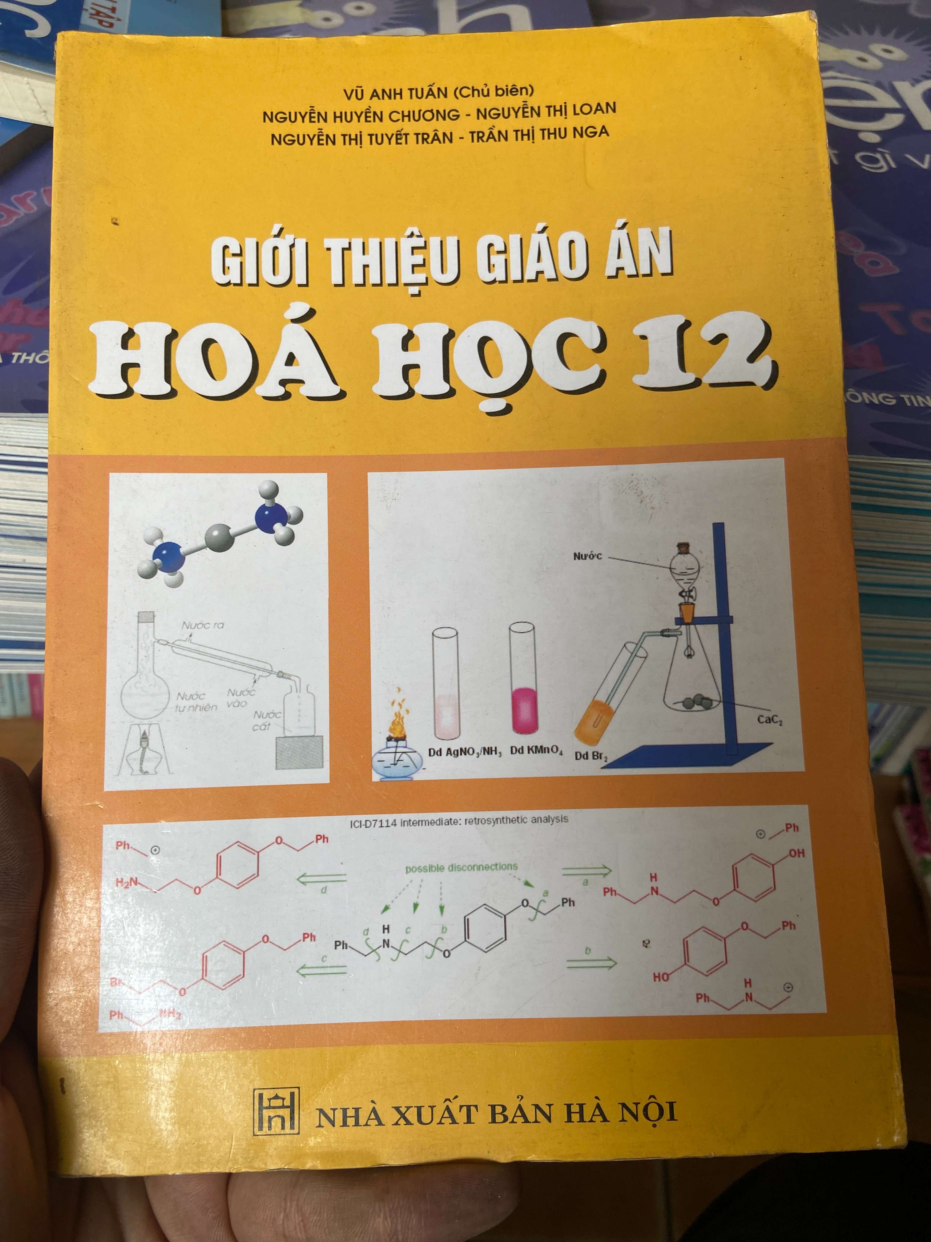 Giới Thiệu Giáo Án Hóa Học 12 - Vũ Anh Tuấn, Nguyễn Huyền Chương, Nguyễn Thị Loan, Nguyễn Thị Tuyết Trân, Trần Thị Thu Nga 2008 Tham khảo - luyện thi VAVO-AK2ST1