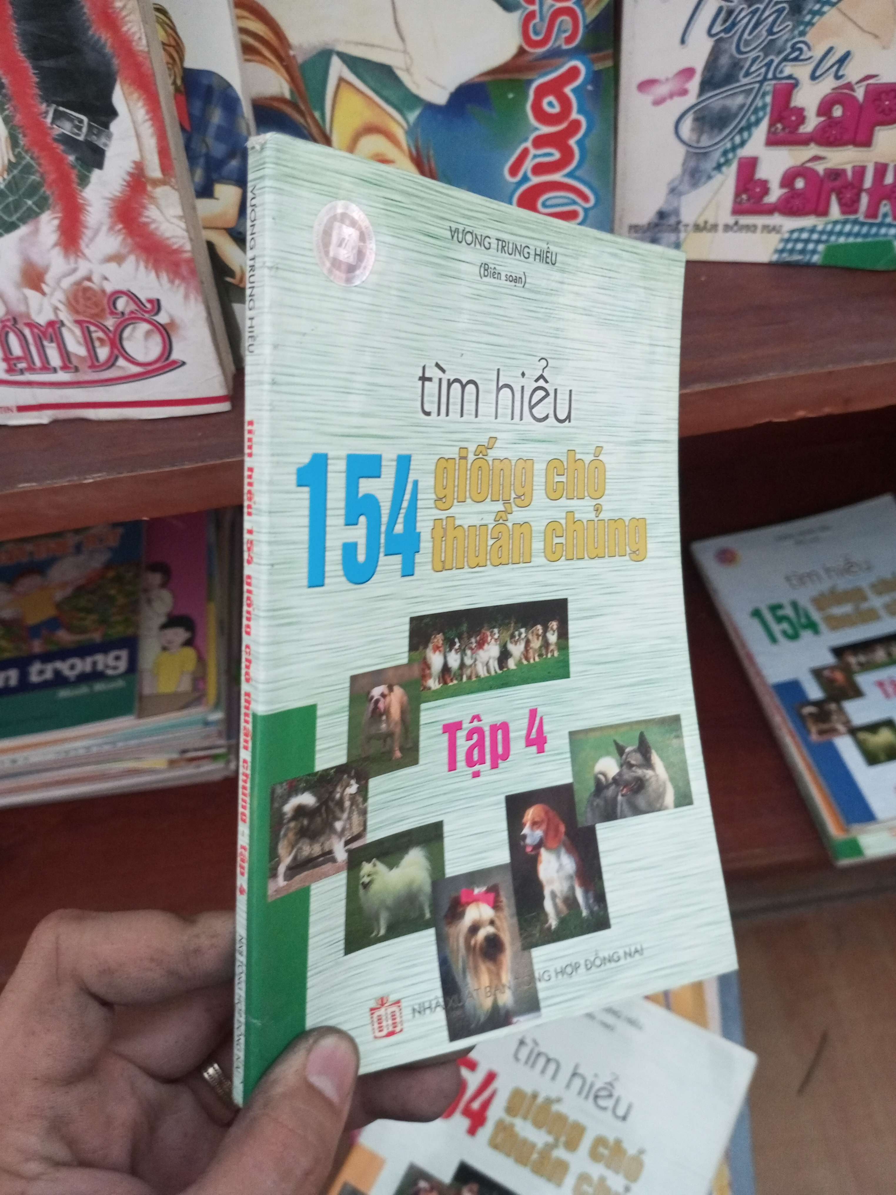 Tìm hiểu 154 giống chó thuần chủng tập 4 - Trung Hiếu 2006 Sách kiến thức tổng hợp VAVO-AK19