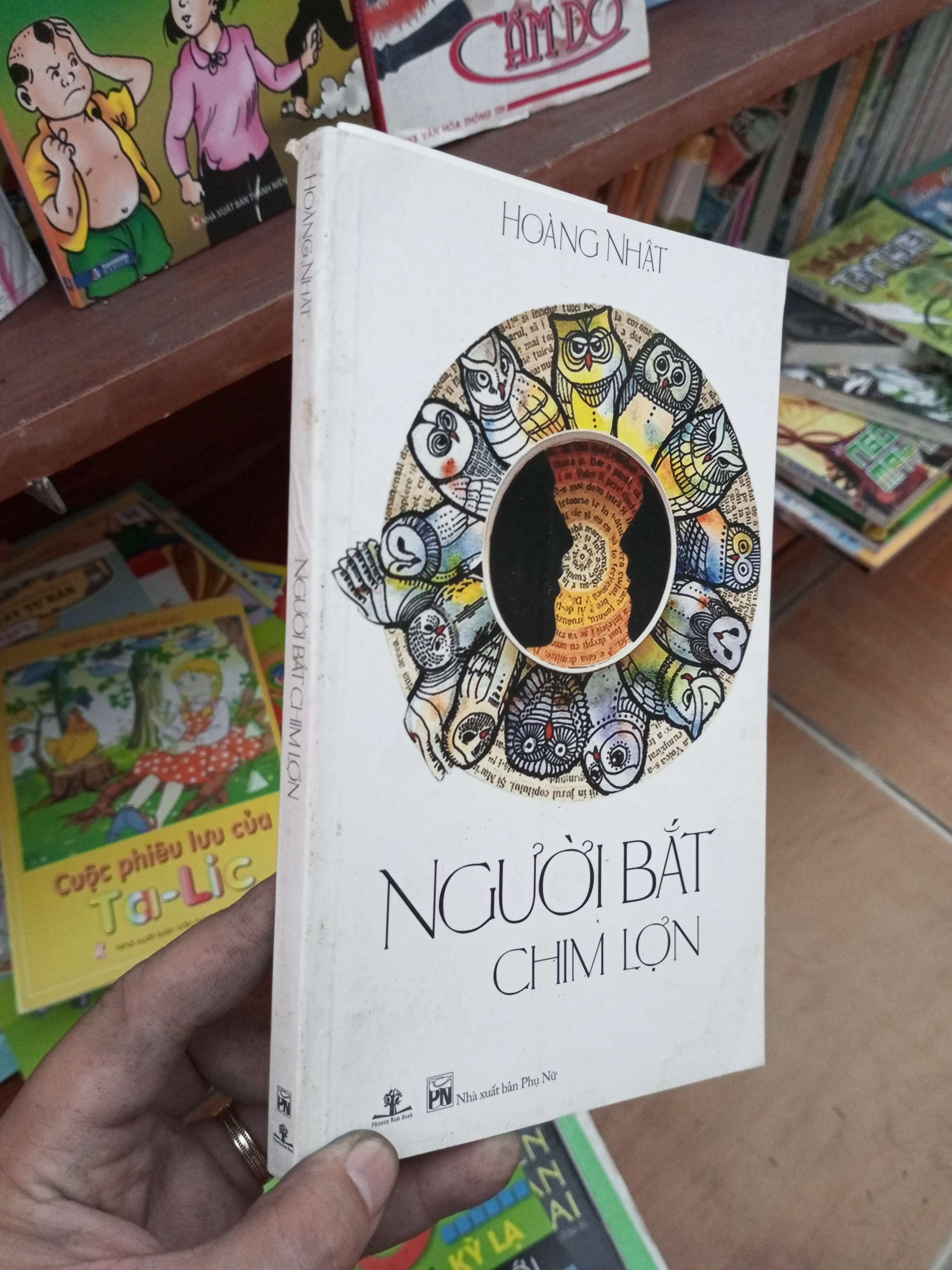 Người bắt chim lợn - Hoàng Nhật 2013 Sách văn học VAVO-AK19