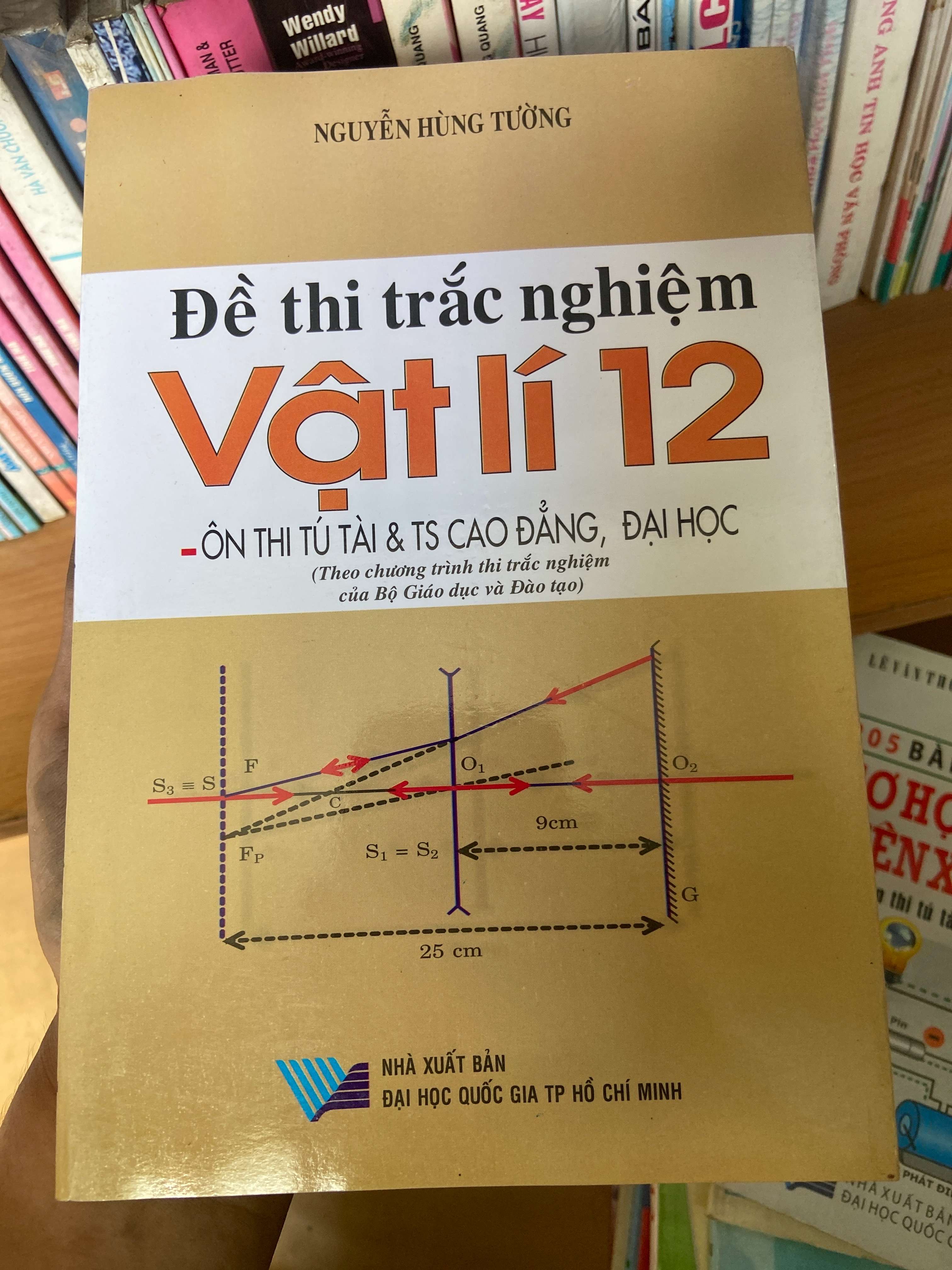 Đề Thi Trắc Nghiệm Vật Lí 12 (Ôn Thi Tú Tài & Tuyển Sinh Cao Đẳng, Đại Học) - Nguyễn Hùng Tường 2007 Tham khảo - luyện thi VAVO-AK2ST1