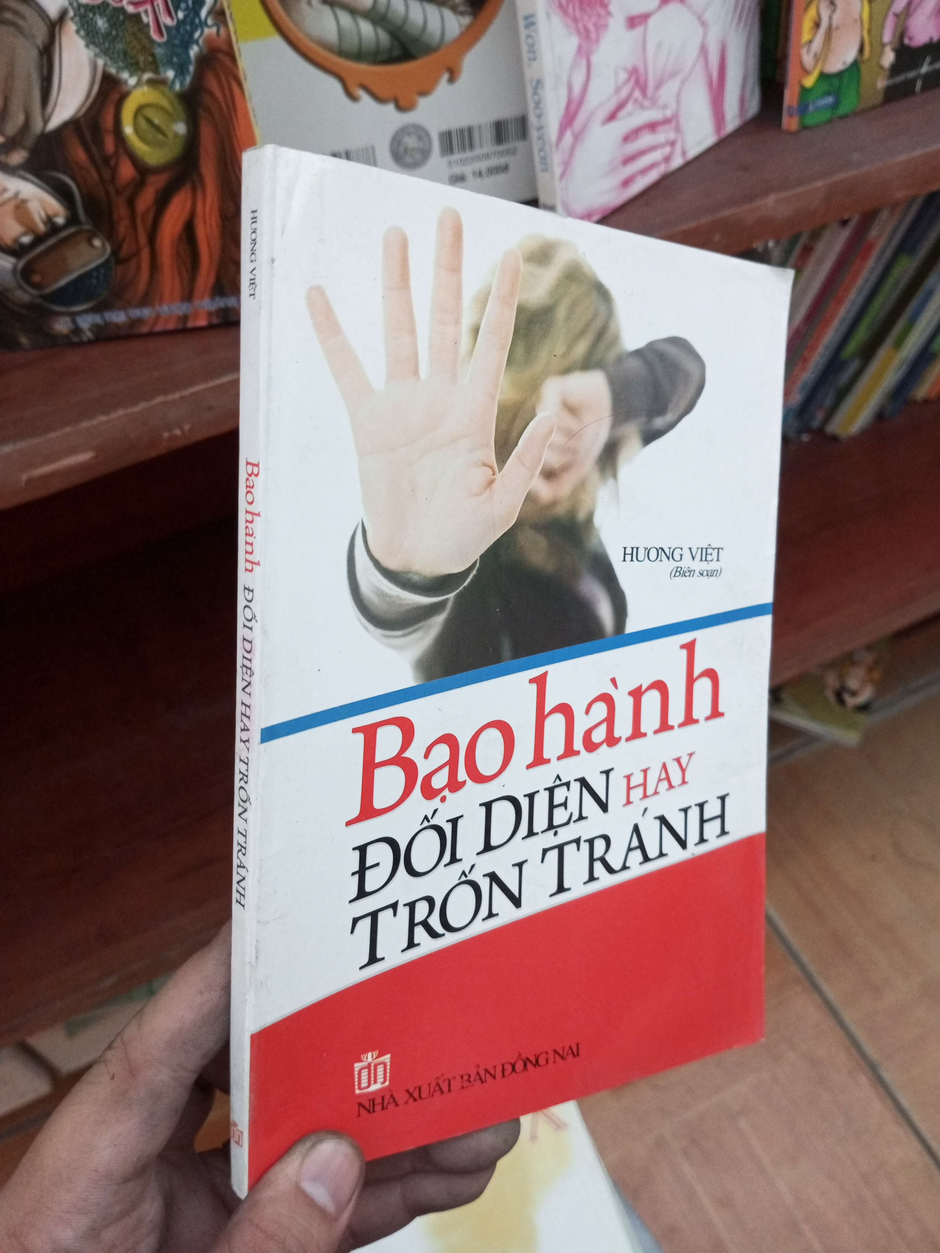 Bạo hành đối diện hay trốn tránh - Hương Việt 2013 Kỹ năng sống VAVO-AK19
