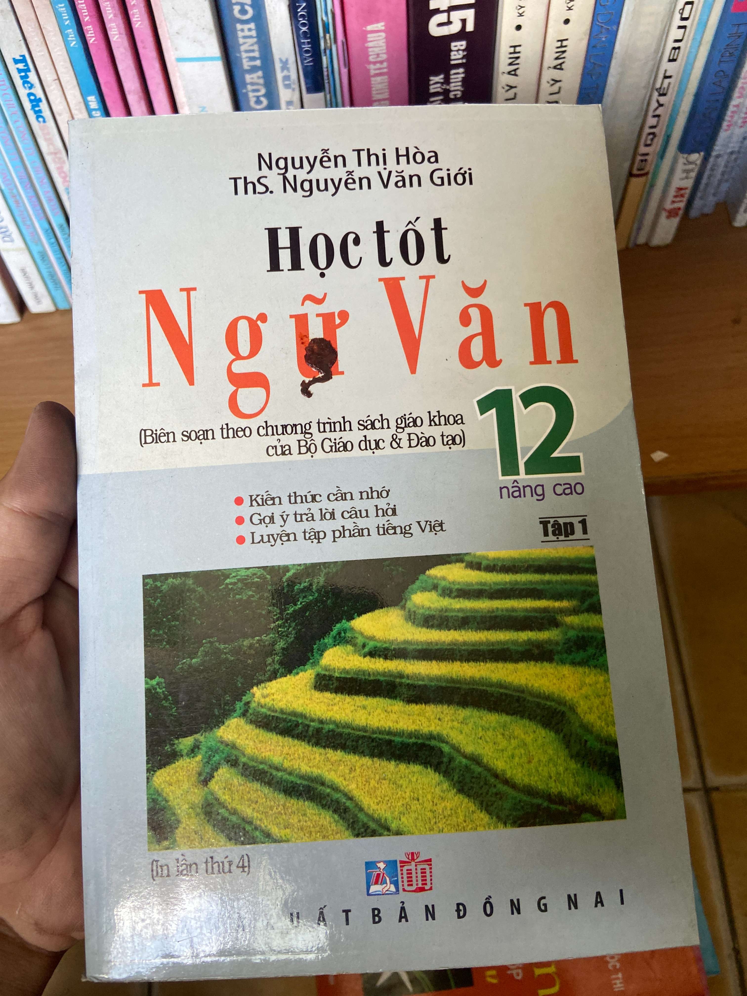 Học Tốt Ngữ Văn 12 (Nâng Cao, Tập 1) - Nguyễn Thị Hòa, Nguyễn Văn Giới 2010 Tham khảo - luyện thi VAVO-AK1T4