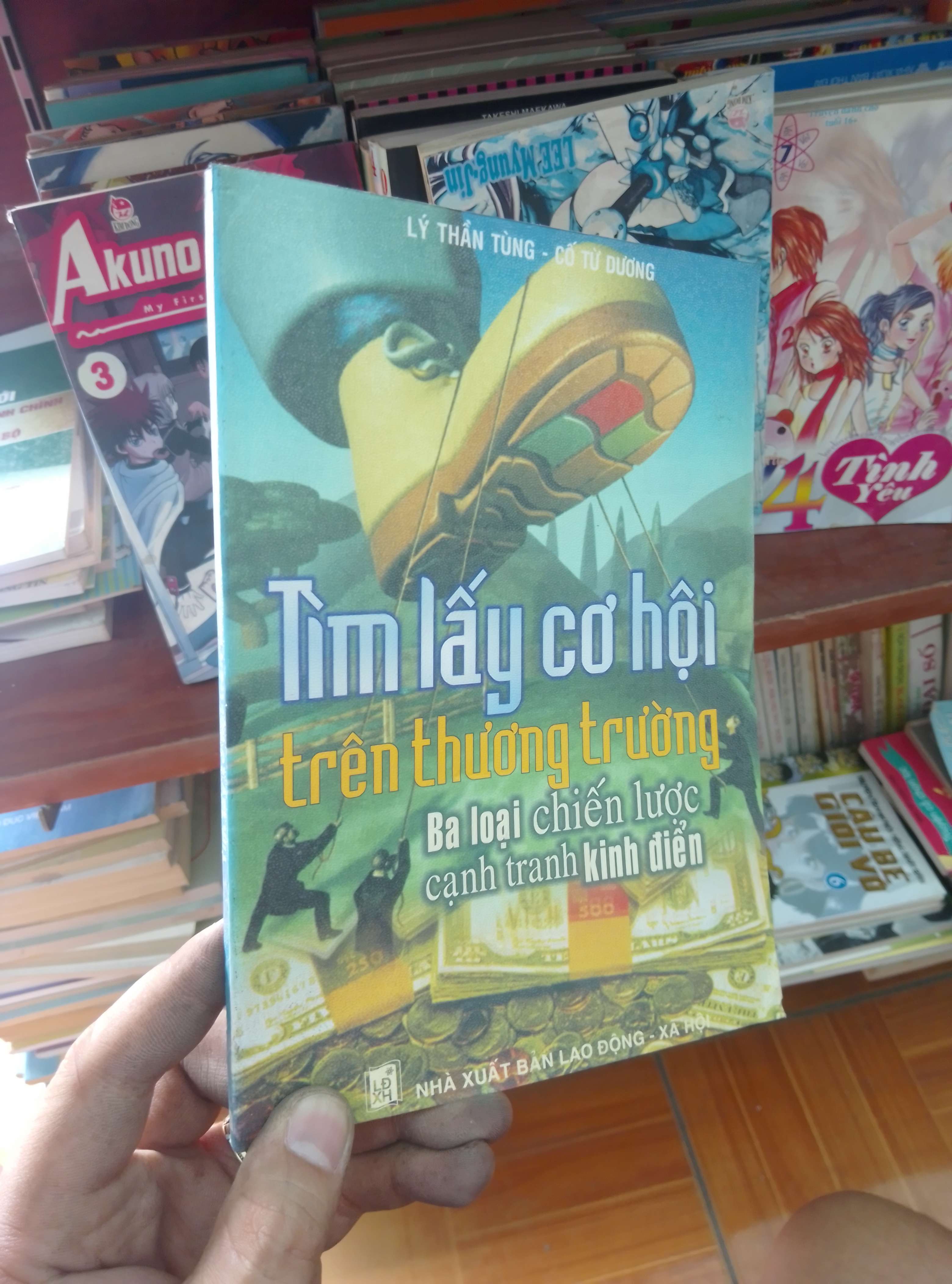 Tìm lấy cơ hội trên thương trường - Thần Tùng 2004 Quản trị - lãnh đạo VAVO-AK19