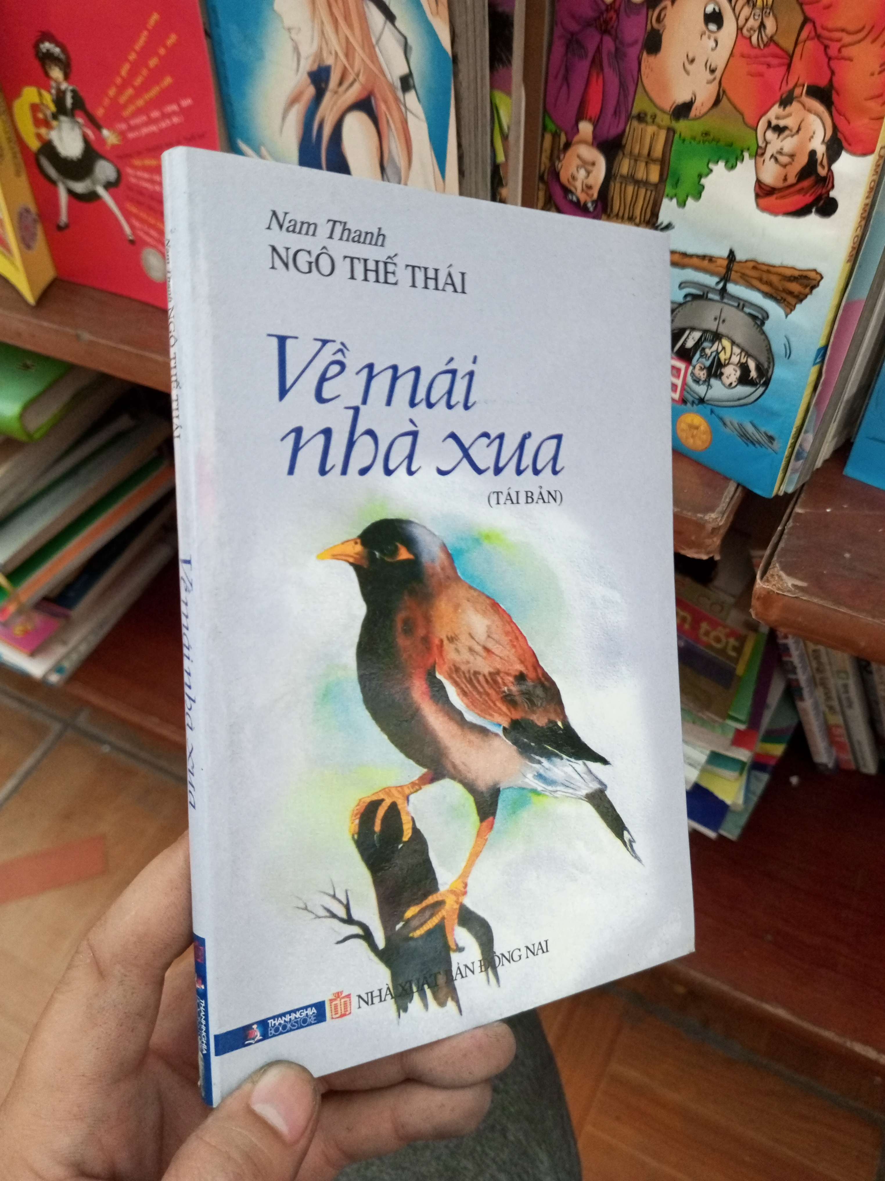 Về mái nhà xưa - Thế Thái 2013 Sách văn học VAVO-AK19