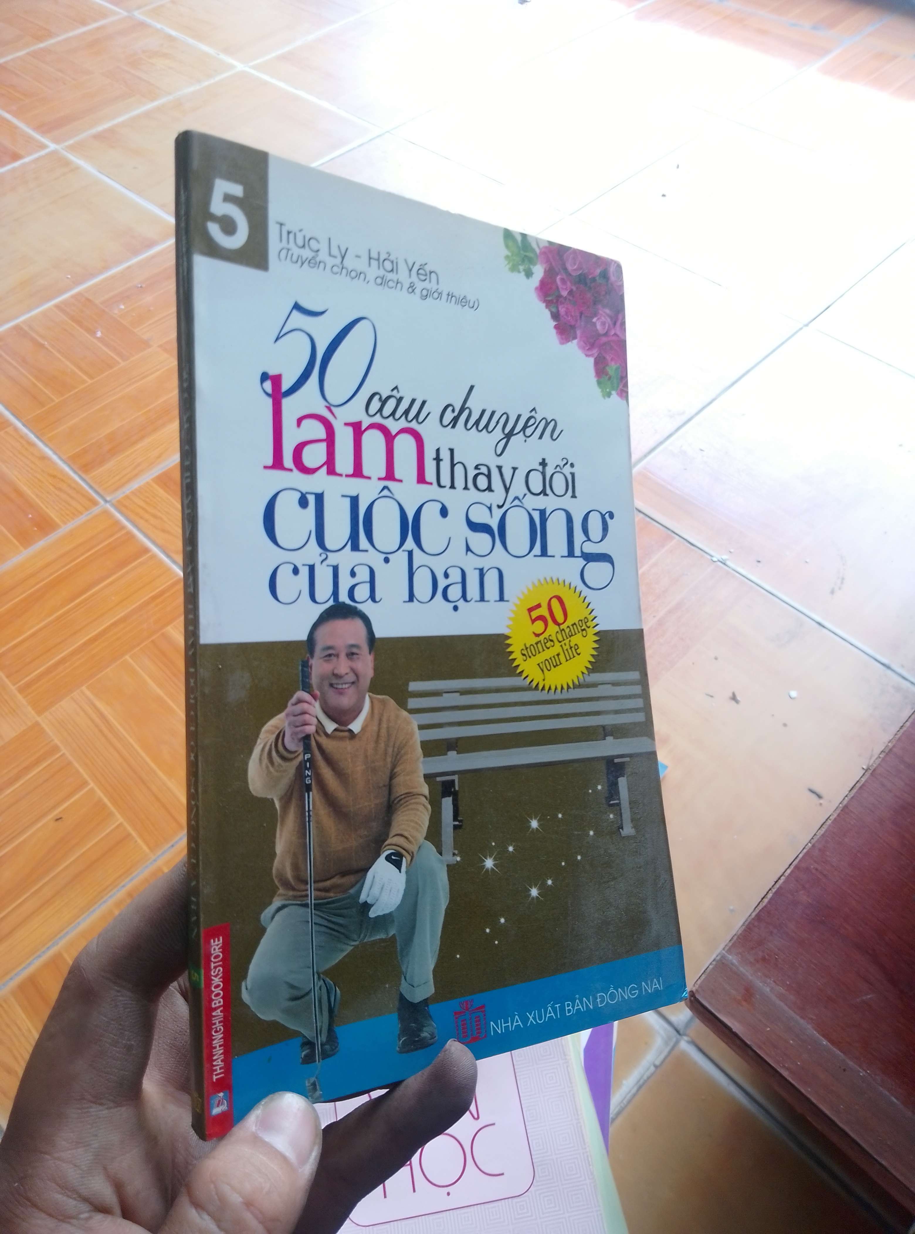 50 câu chuyện làm thay đổi cuộc sống của bạn - Hải Yến 2010 Truyện Ngắn VAVO-AK19