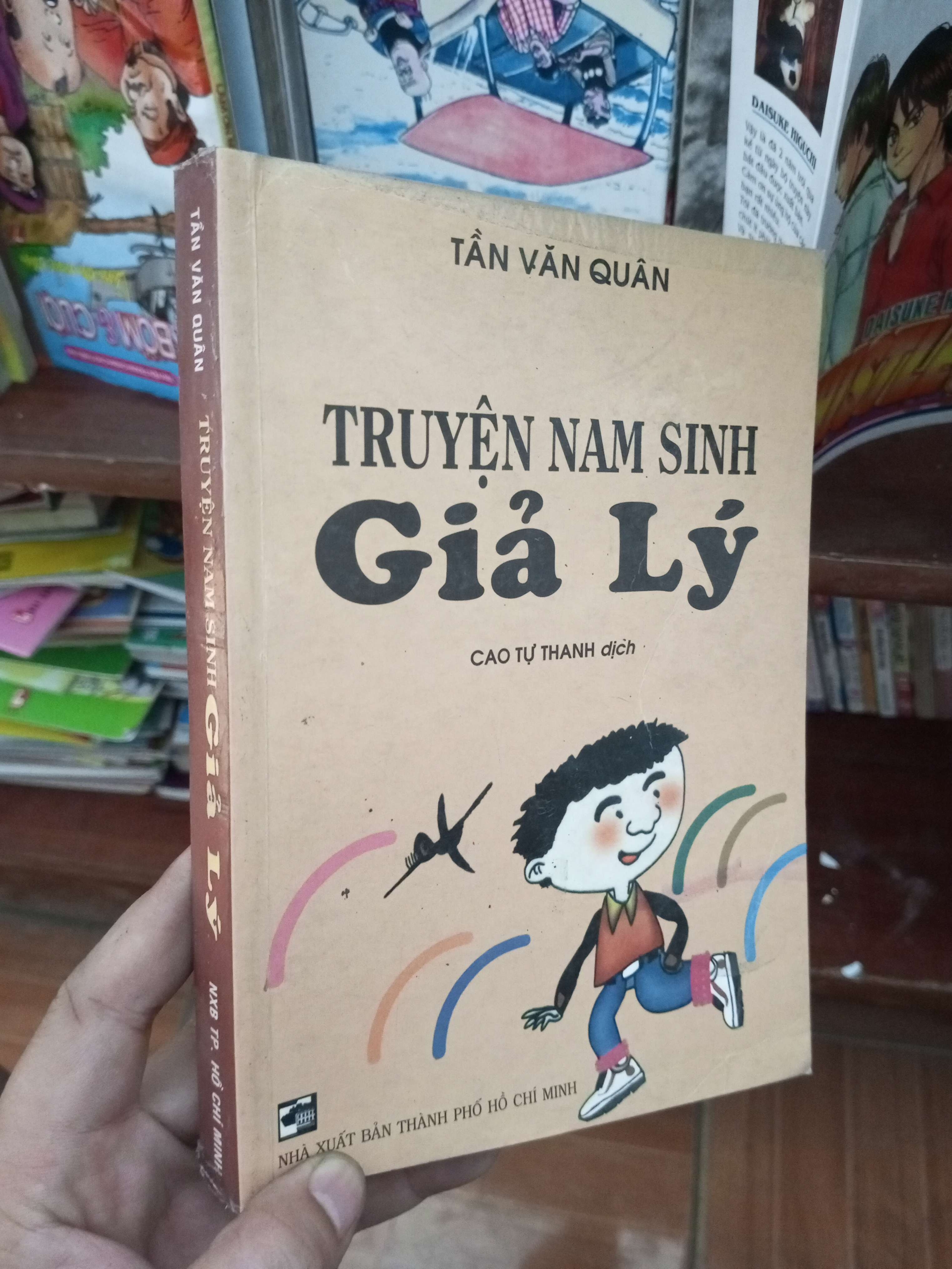 Truyện nam sinh giả lý - Văn Quân 2003 Sách truyện VAVO-AK19