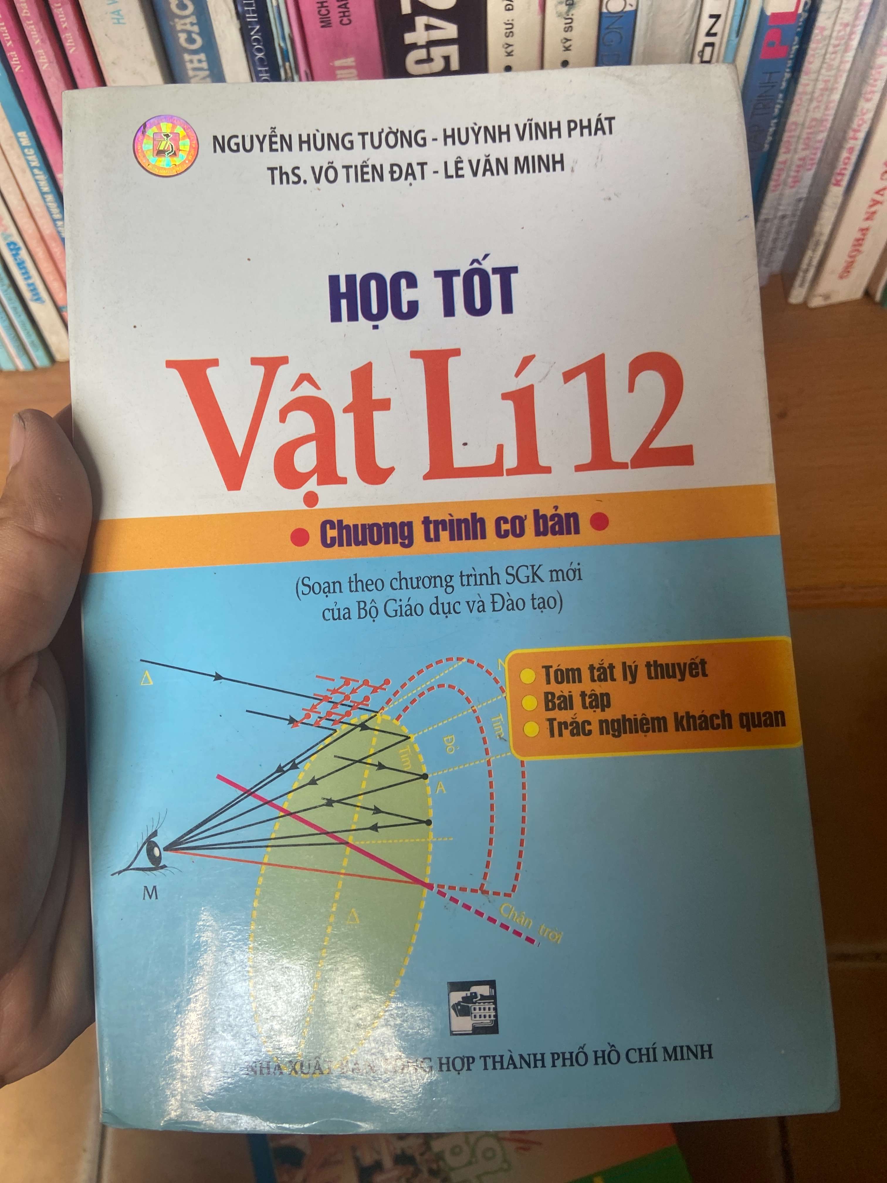 Học Tốt Vật Lí 12 (Chương Trình Cơ Bản) - Nguyễn Hùng Tường, Võ Tiến Đạt, Lê Văn Minh, Huỳnh Vĩnh Phát 2008 Tham khảo - luyện thi VAVO-AK1T3