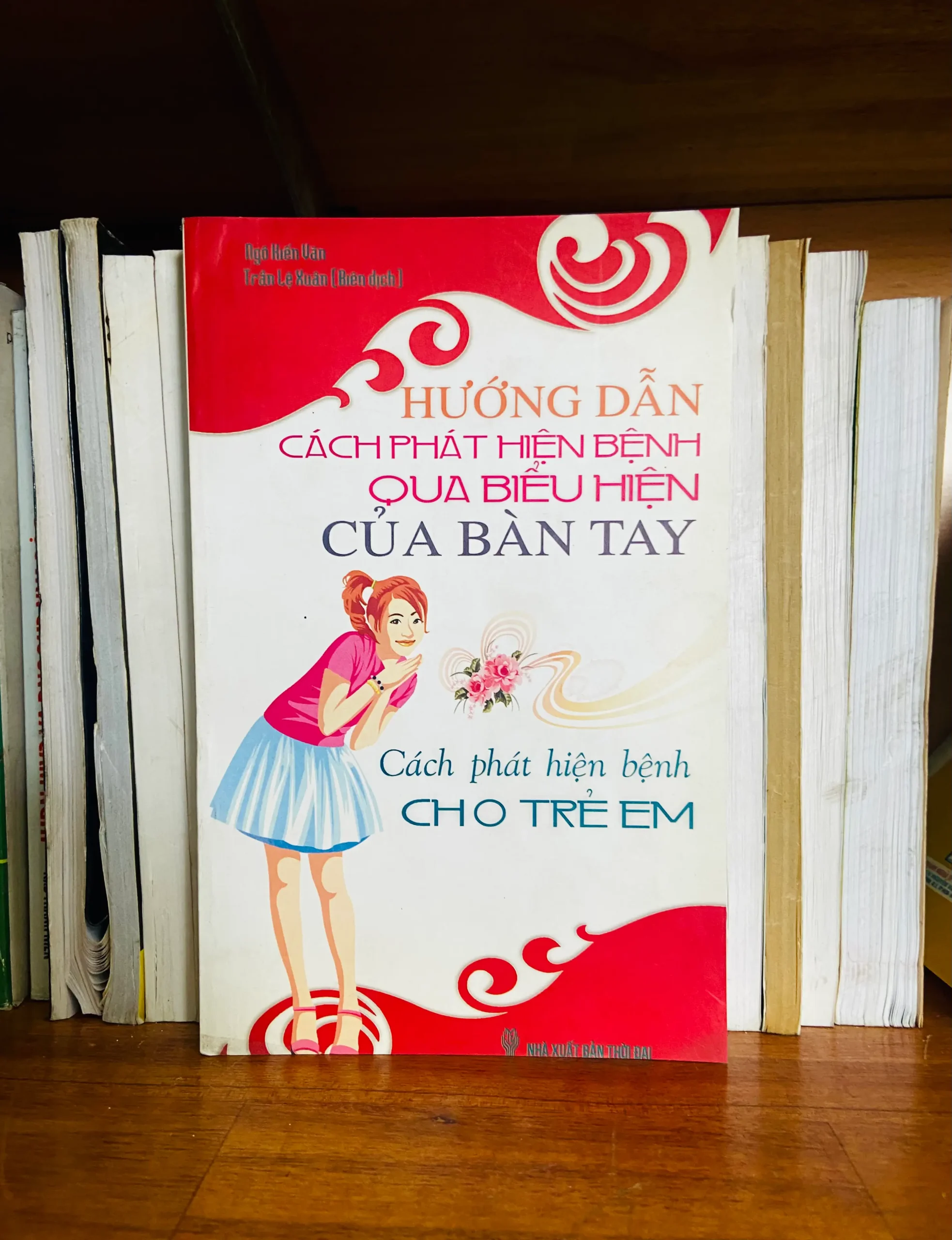 Cách phát hiện bệnh qua biểu hiện của bàn tay - Ngô Kiến Văn - Y học VAVOB1T2-107