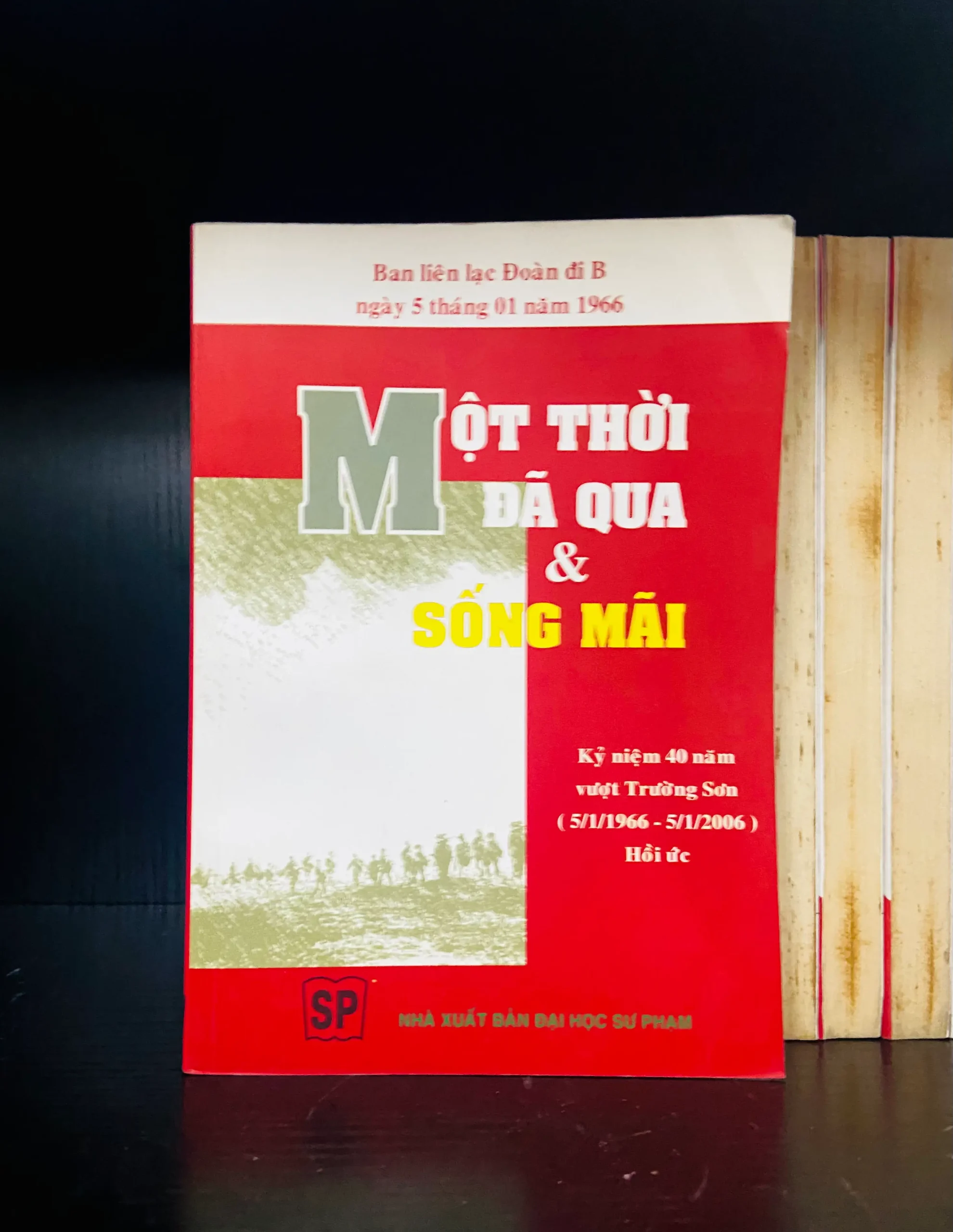 Một thời đã qua & Sống mãi - Pháp luật VAVOX-44