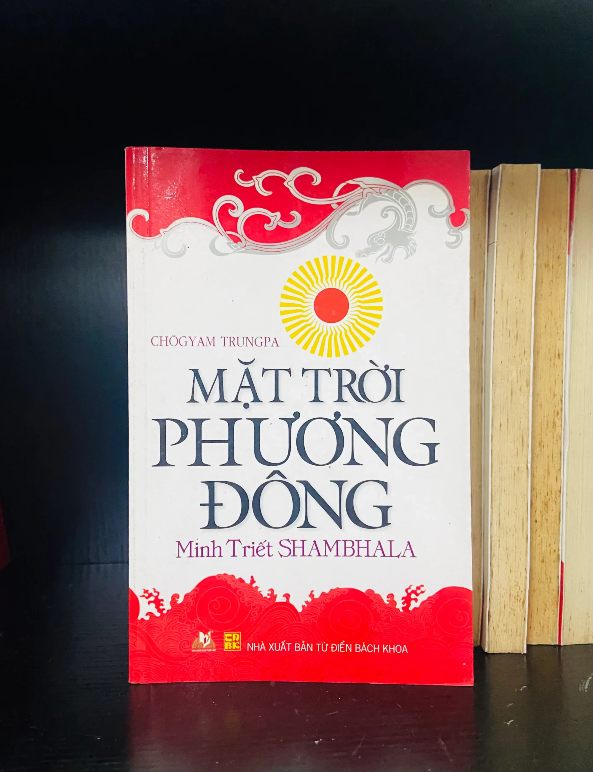 Mặt trời Phương Đông - Chogyam Trungpa - Tôn giáo VAVOX1C3-1