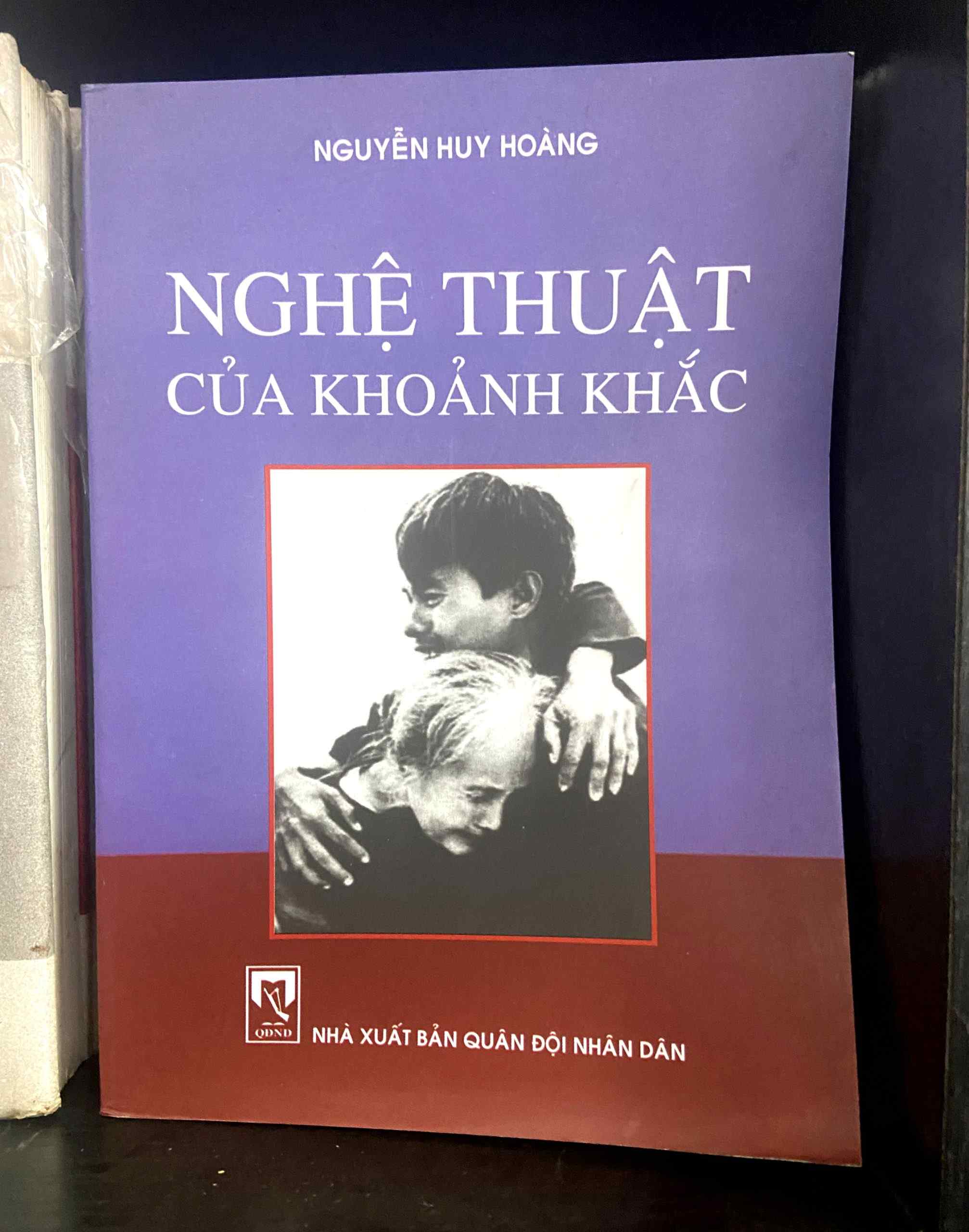 Nghệ thuật của khoảnh khắc - Nguyễn Huy Hoàng - Nghệ thuật VAVOX-1