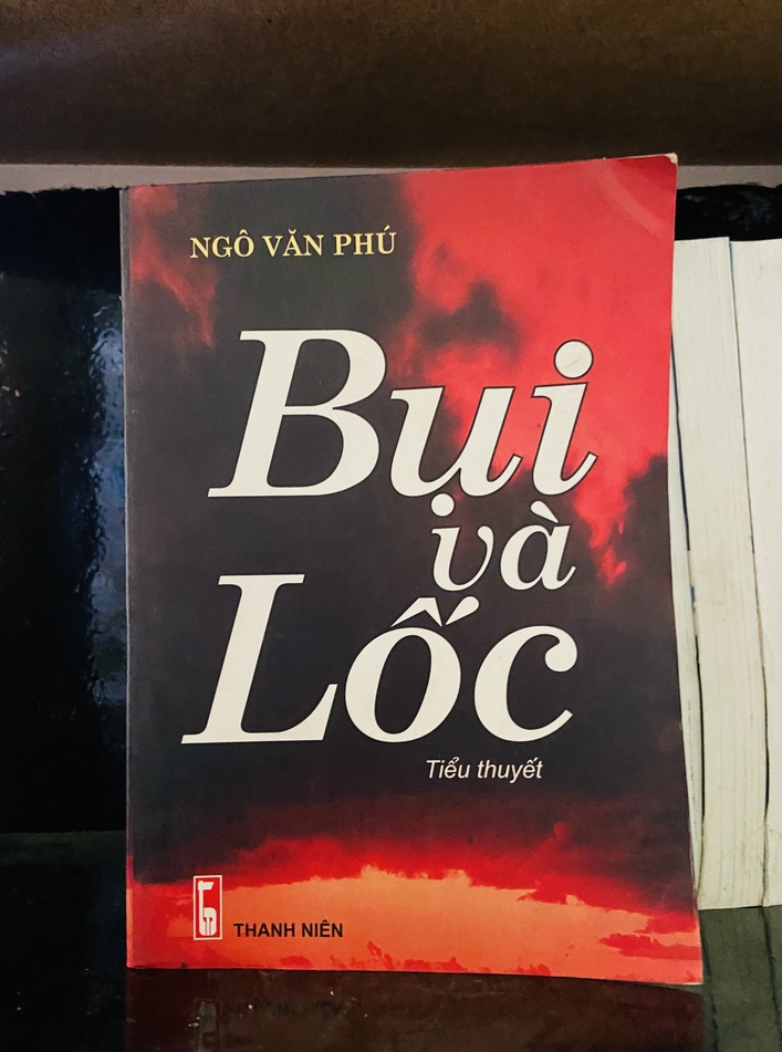 Bụi và Lốc - Ngô Văn Phú - Văn học VAVOA1ST2-9