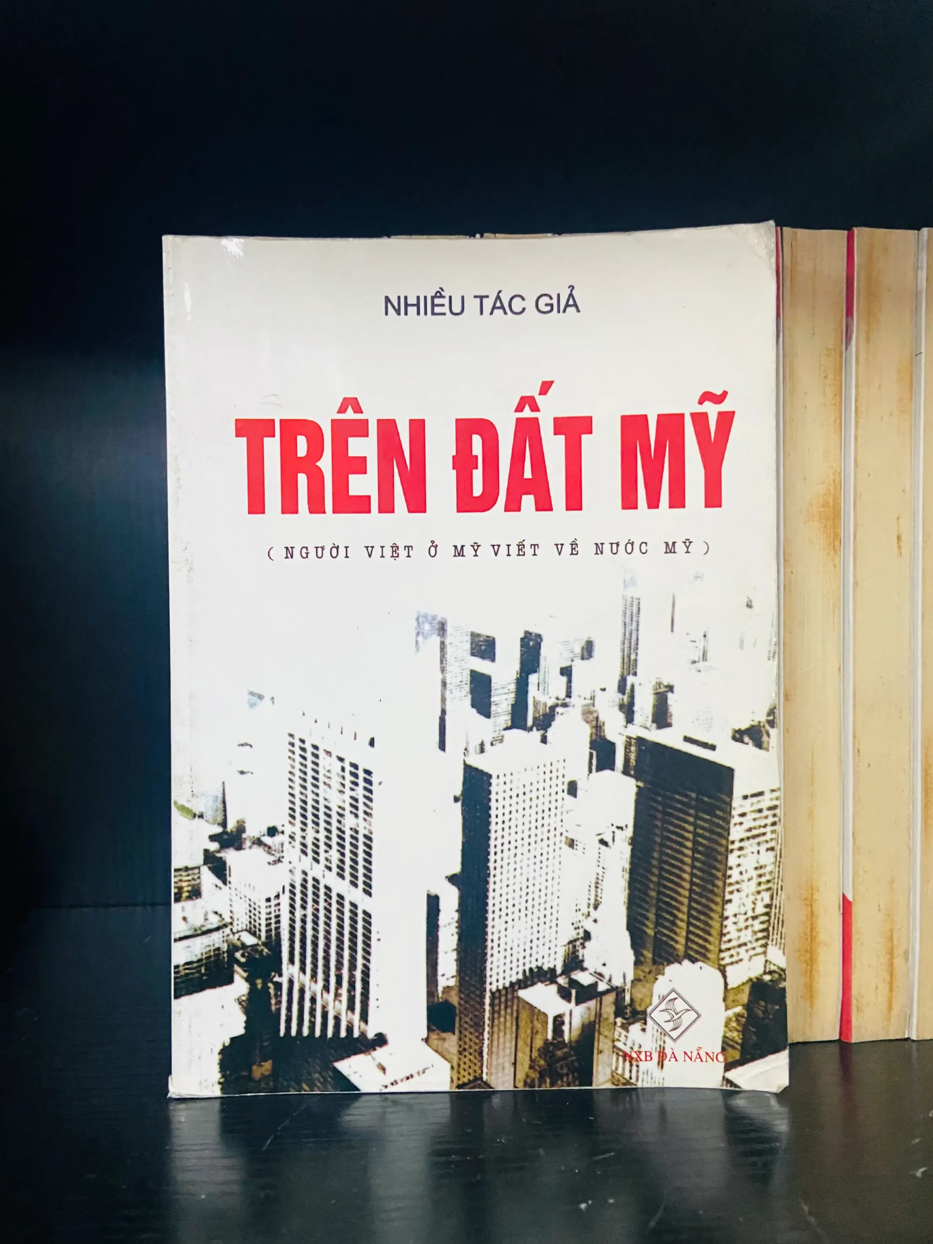 Trên đất Mỹ - Nhiều tác giả - Lịch sử VAVOX-37