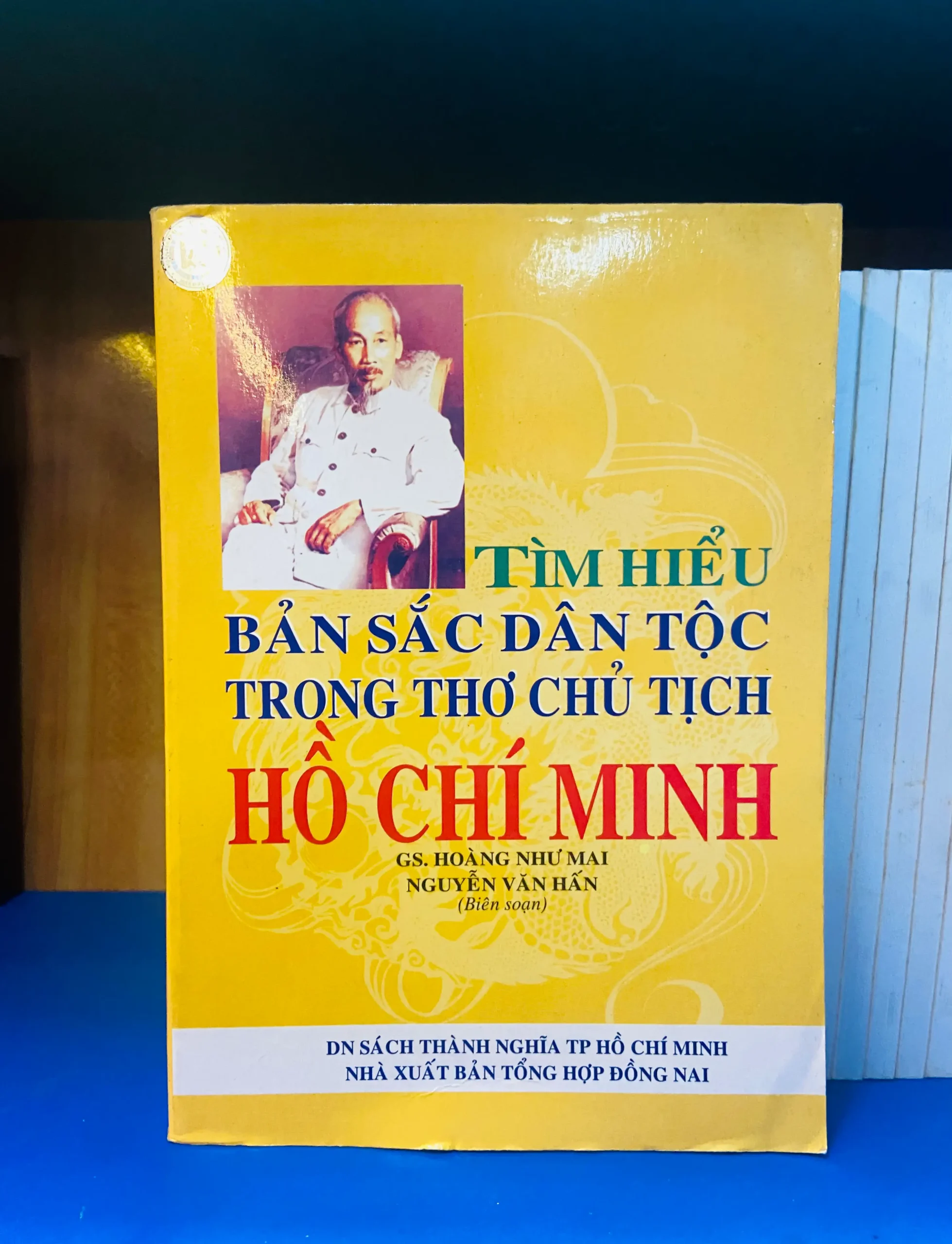 Tìm hiểu bản sắc dân tộc trong thơ Hồ Chí Minh - Văn hóa VAVOY-13