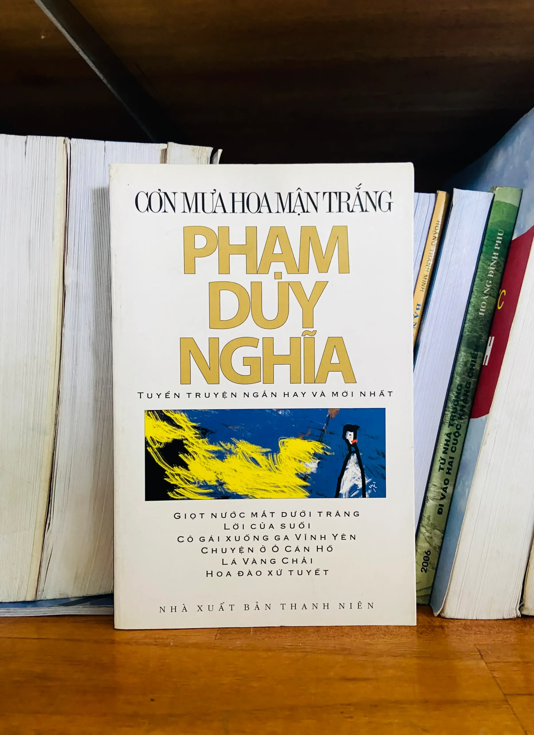 Cơn mưa hoa mận trắng - Phạm Duy Nghĩa - Văn học VAVOB1T2-19