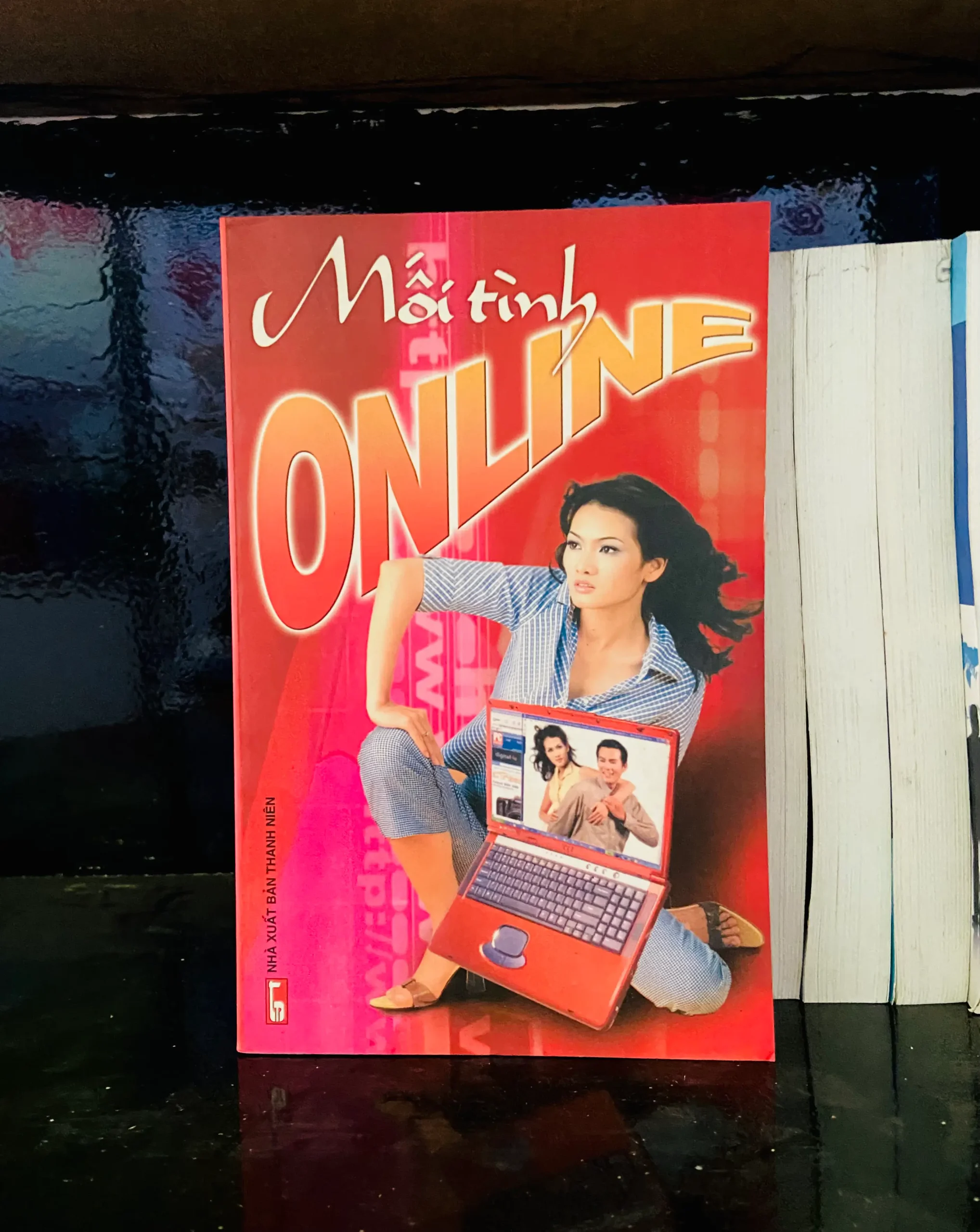 Mối tình Online - Văn học VAVOA1T2-25