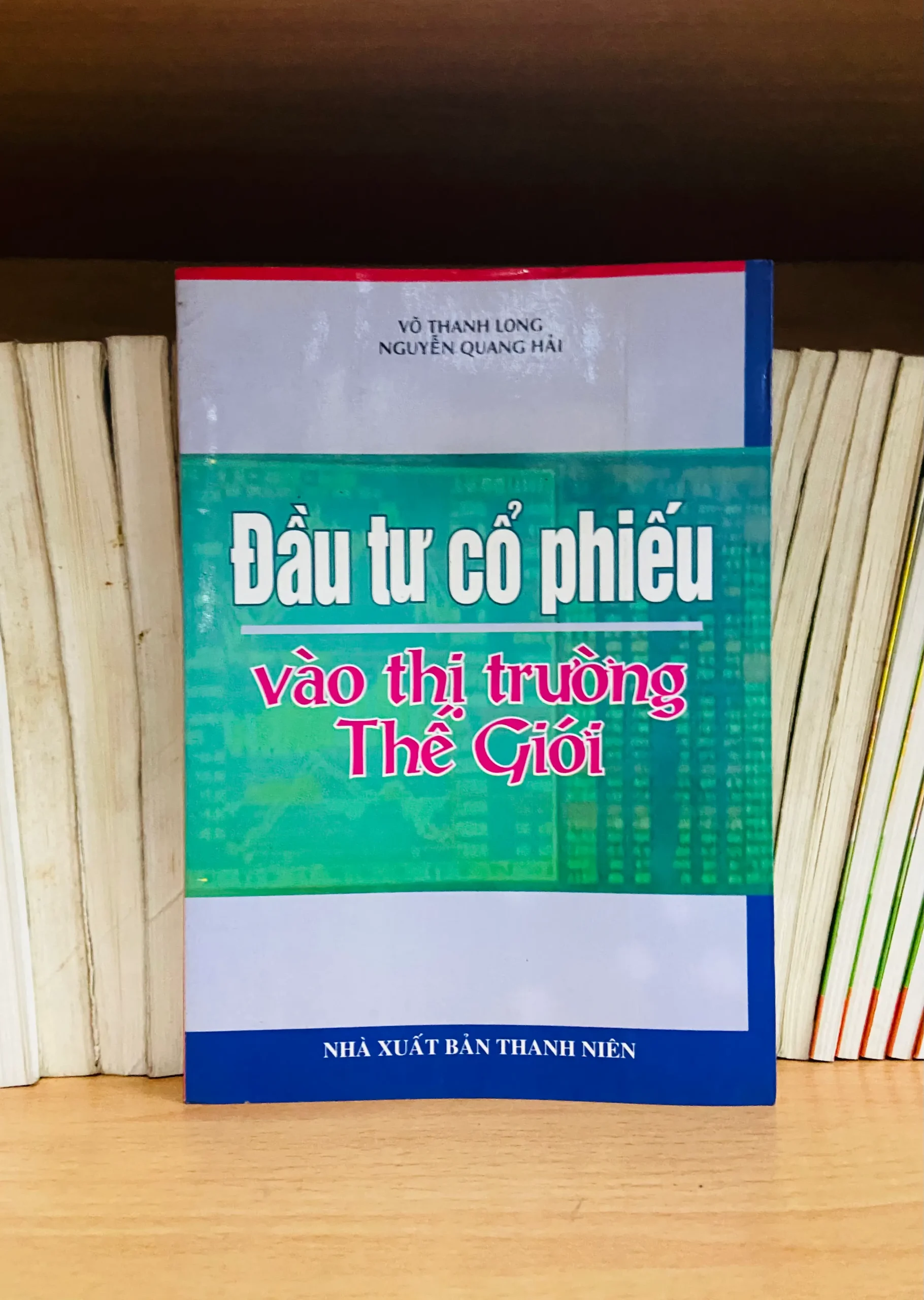 Đầu tư cổ phiếu vào thị trường Thế Giới - Kinh doanh VAVOXA2-21
