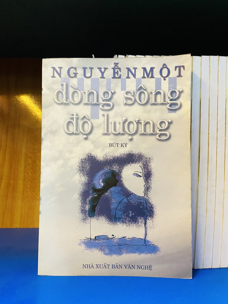 Dòng sông độ lượng - Nguyễn Một - Văn học VAVOY7-14