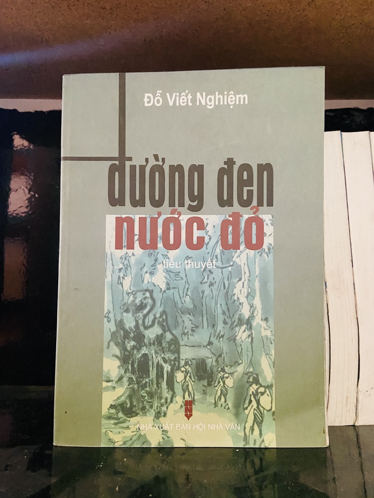Đường đen nước đỏ - Đỗ Viết Nghiệm - Văn học VAVOA1ST1-14