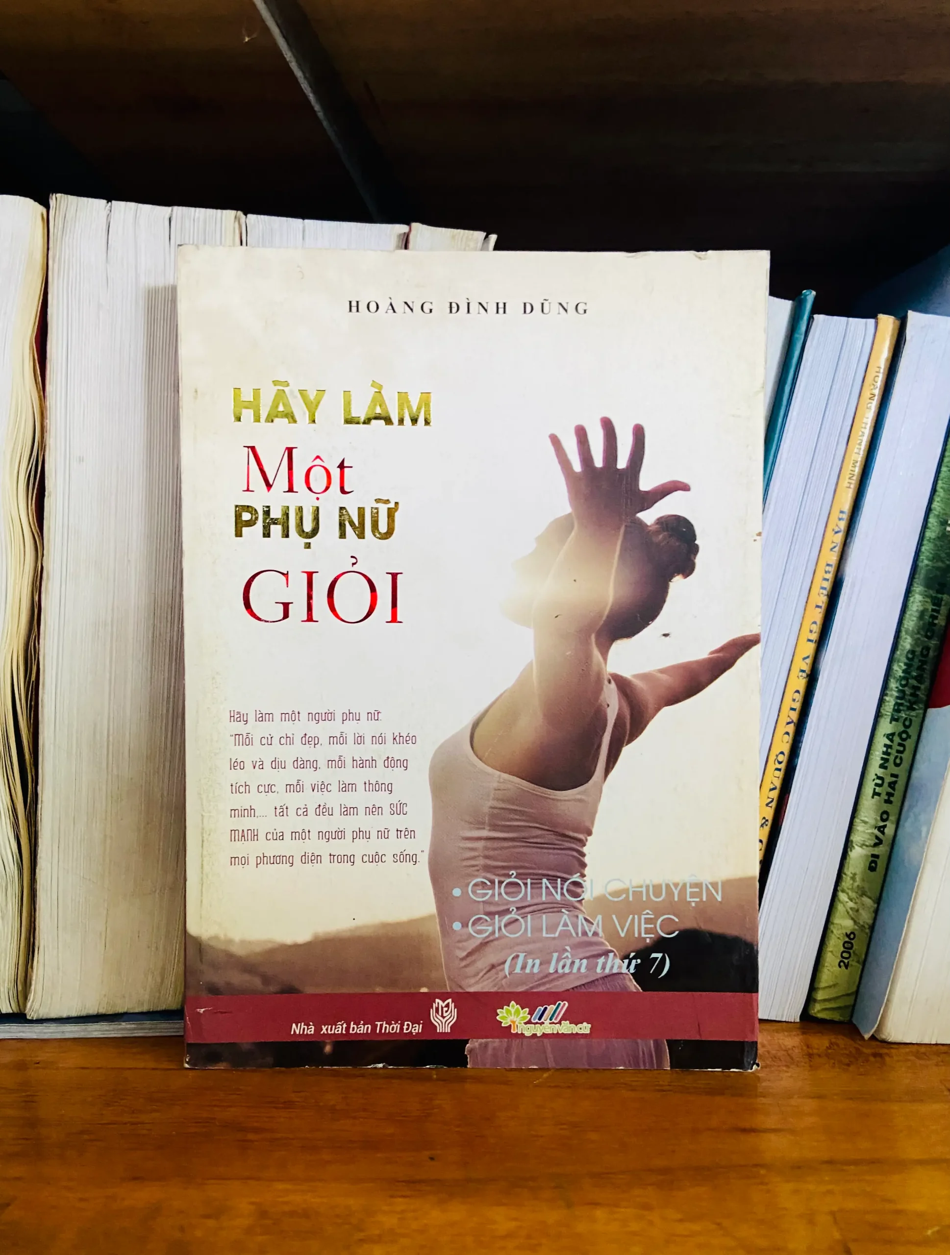 Hãy làm Một người Phụ nữ Giỏi - Hoàng Đình Dũng - Phát triển bản thân VAVOB1T2-115