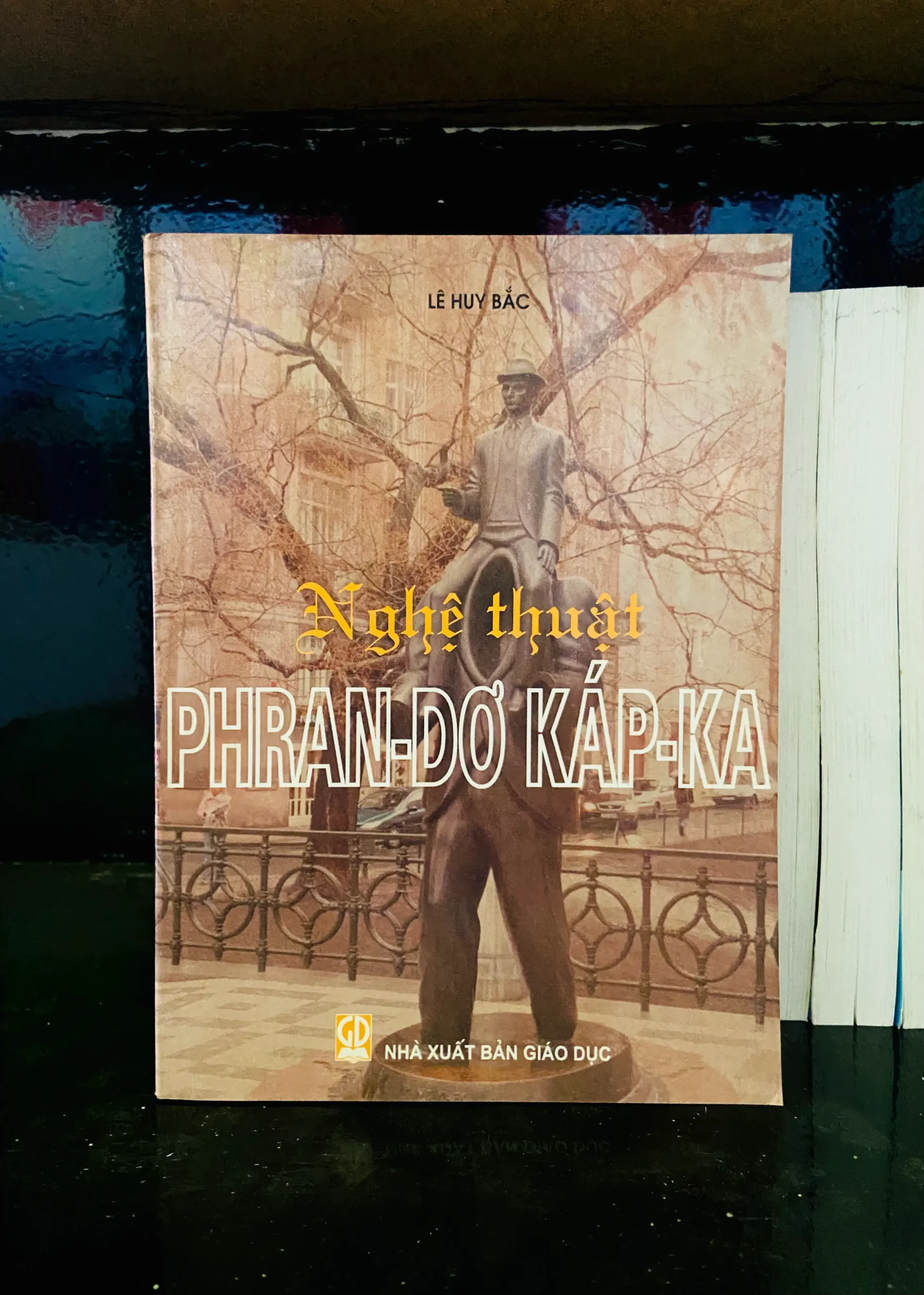 Nghệ thuật Phran-dơ Káp-ka - Lê Huy Bắc - Văn học VAVOVK1T0-8