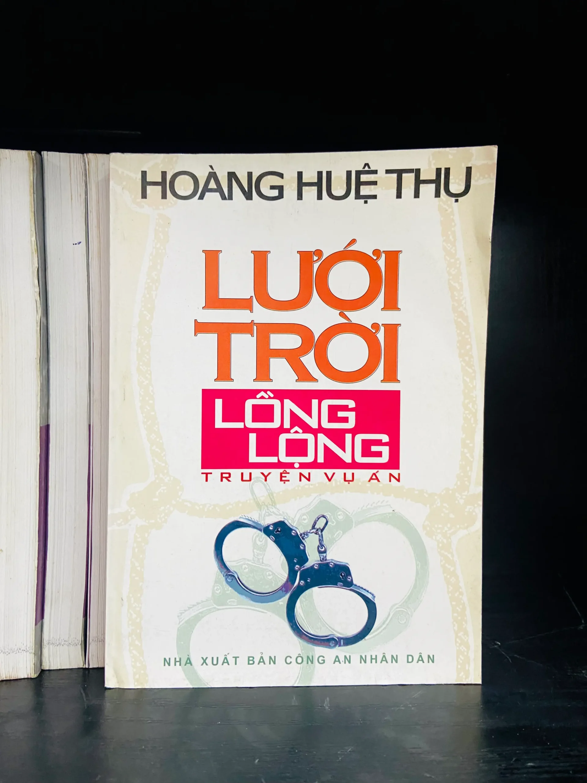 Lưới trời lồng lộng - Hoàng Huệ Thu - Văn hóa VAVOX5S-13