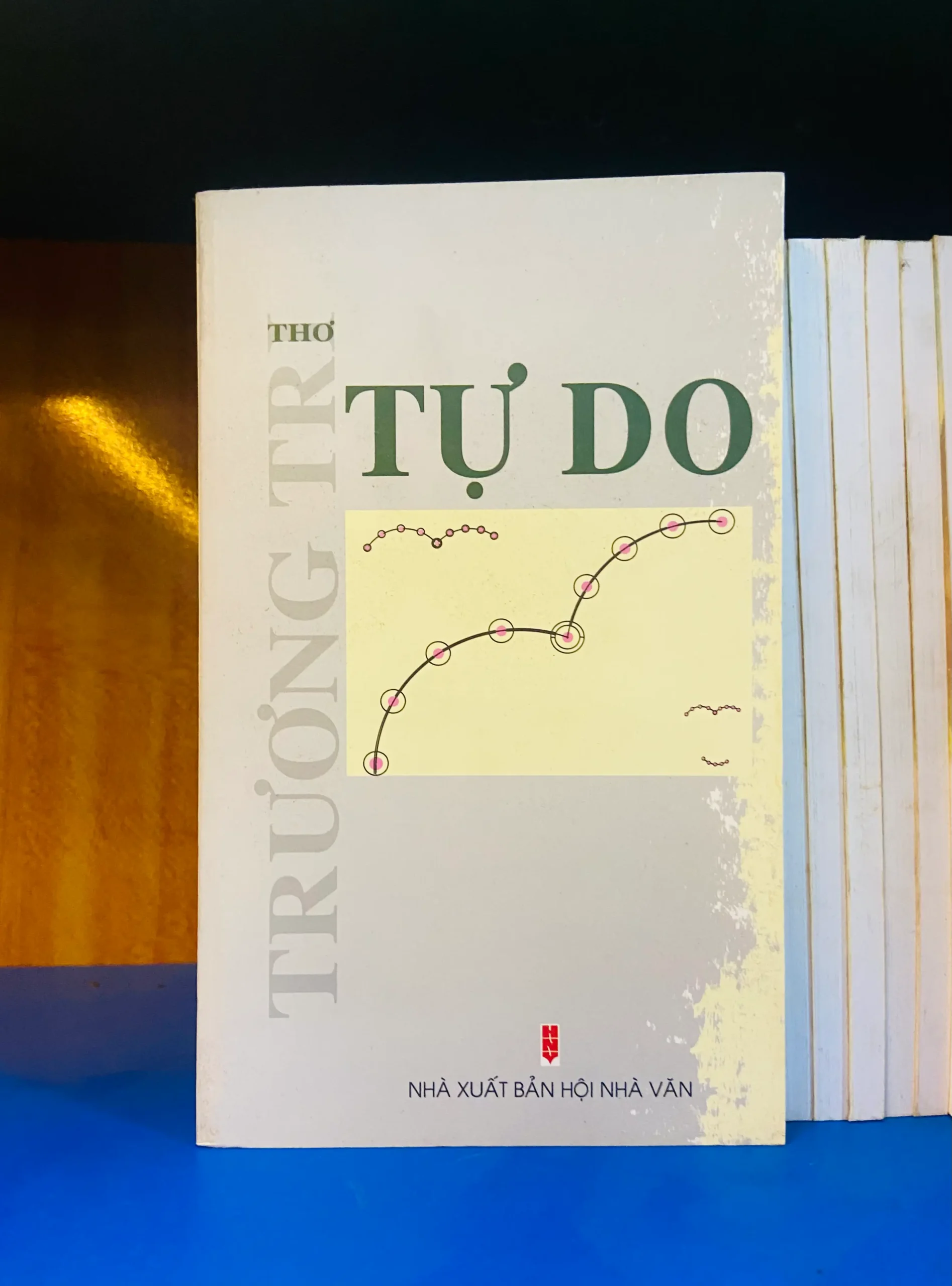 Tự do - Văn học VAVOY6S-23