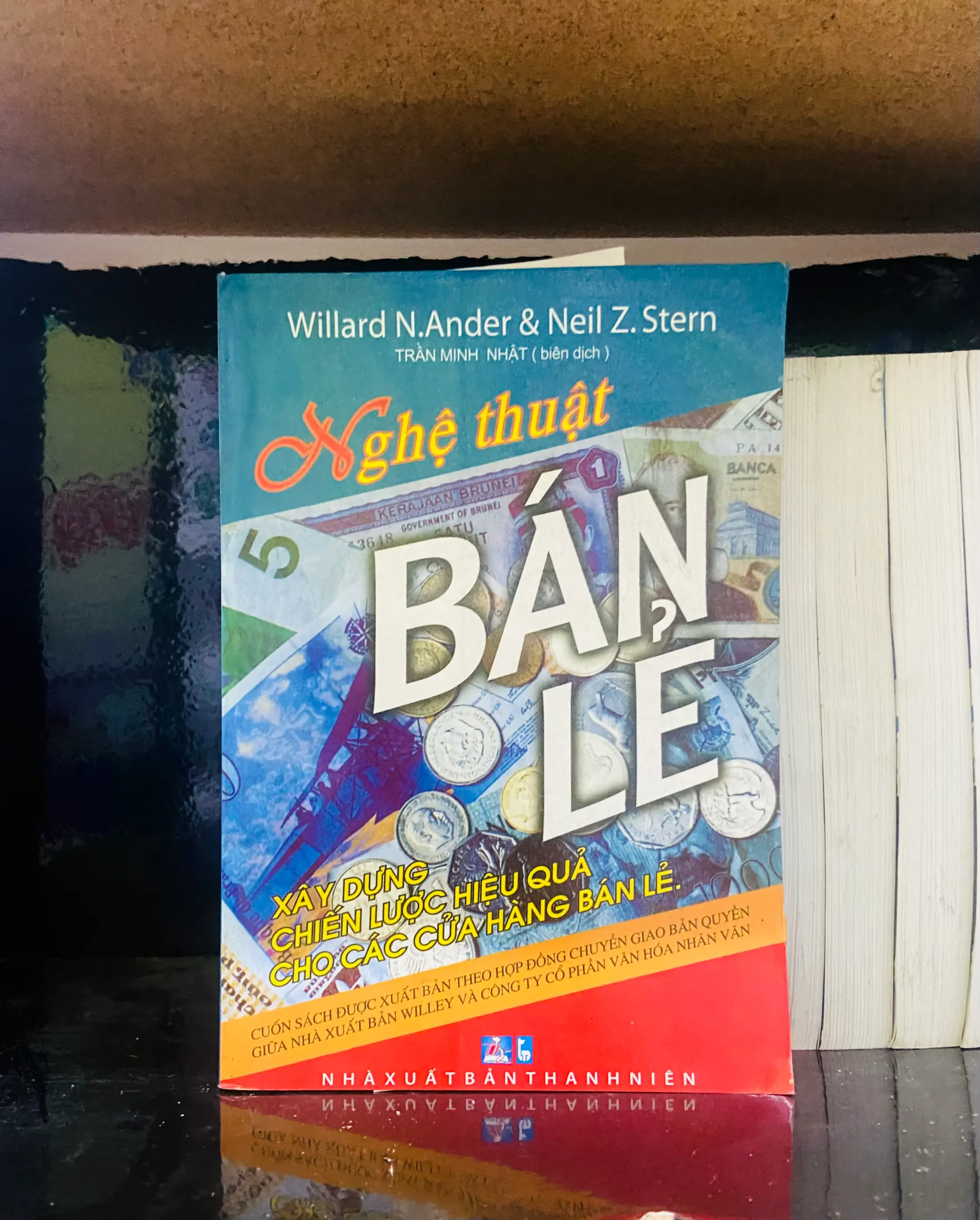 Nghệ thuật bán lẻ - Willard N.Ander, Neil Z.Stern - Kinh doanh VAVOA0-3