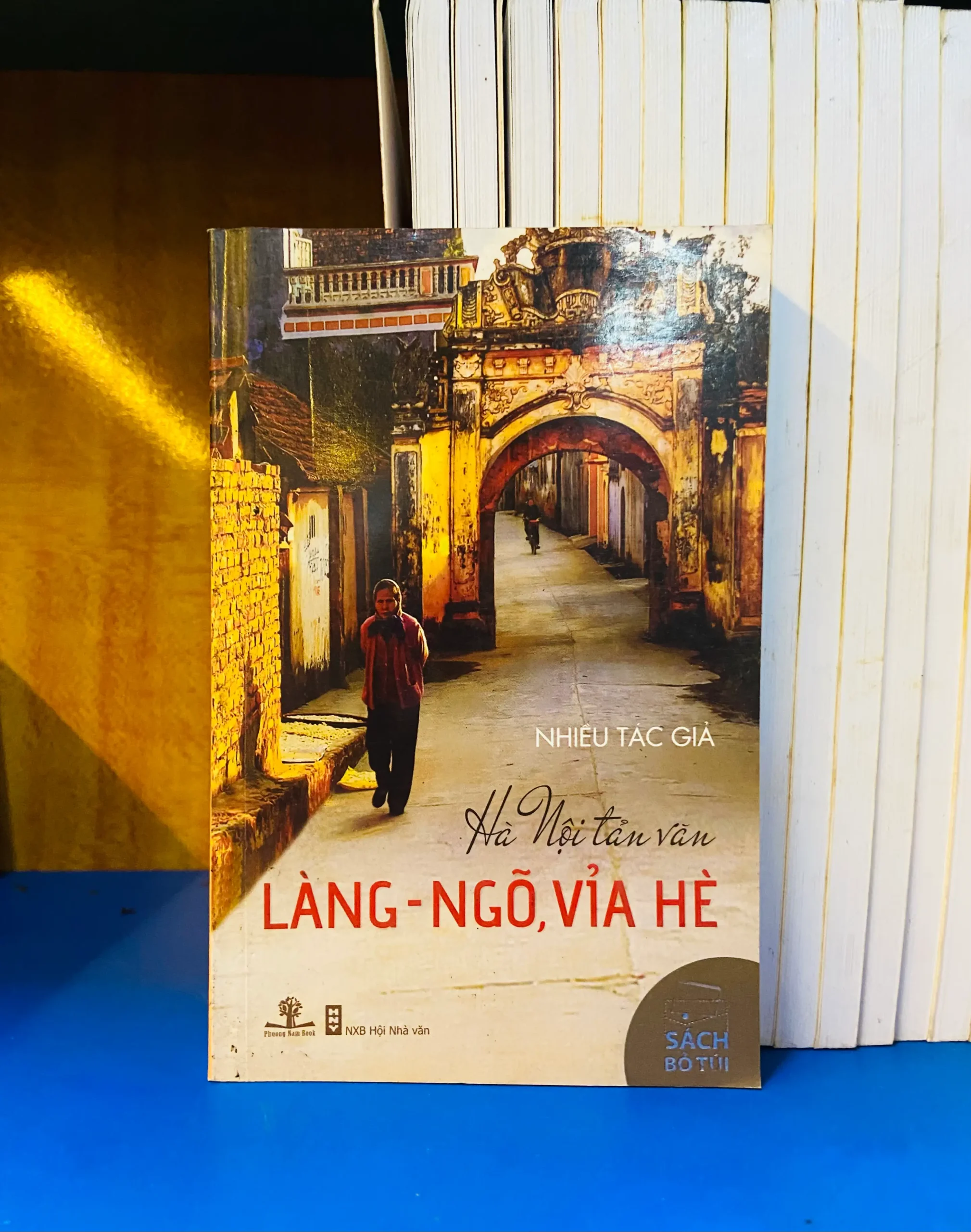 Hà Nội tản văn - Làng ngõ, Vỉa hè - Văn học VAVOY6-19
