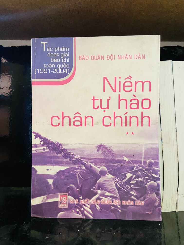 Bộ tác phẩm đạt giải báo chí toàn quốc (1991-2004) - Văn học VAVOAAA-101