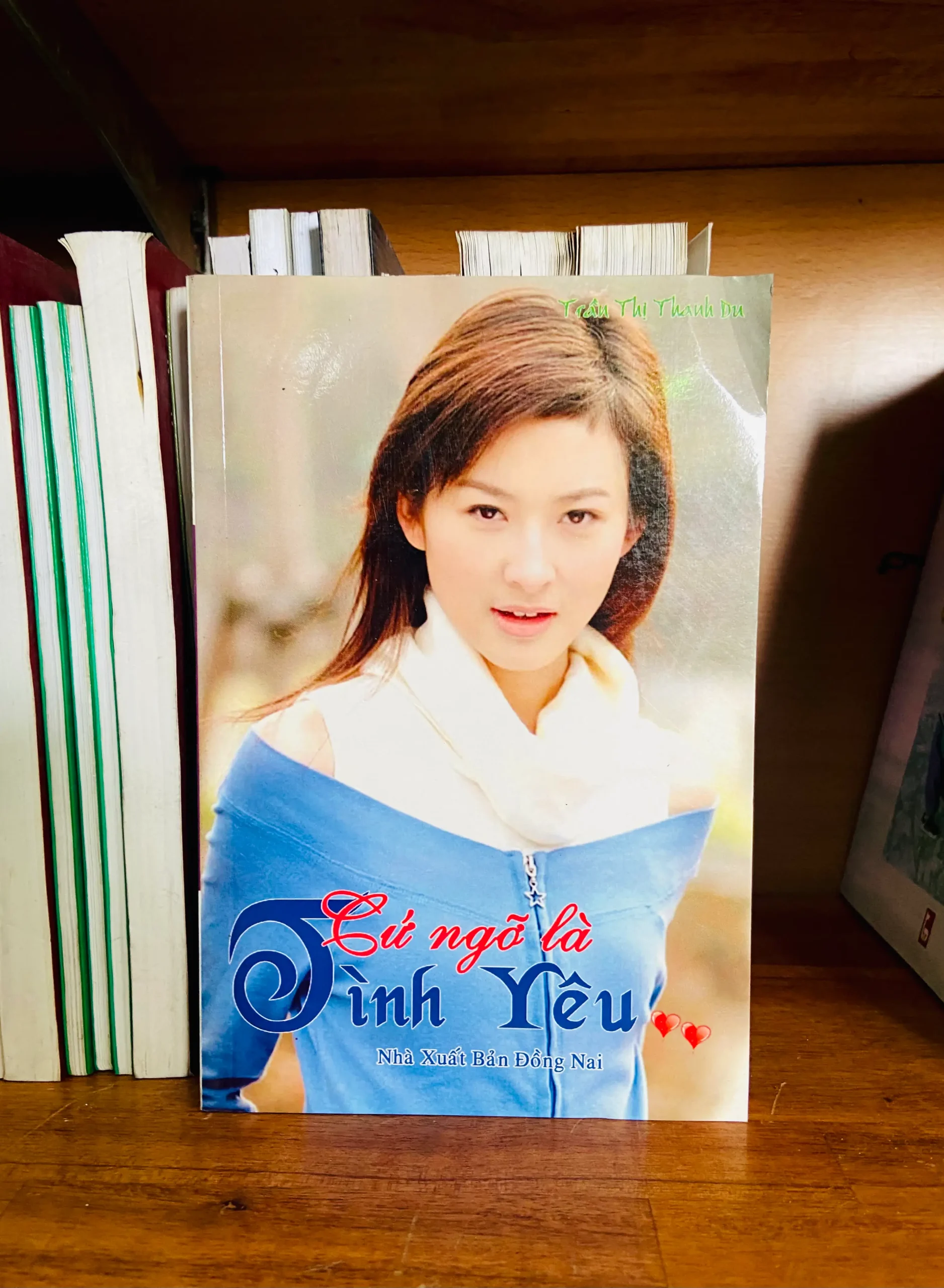 Cứ ngỡ là tình yêu - Trần Thị Thanh Du (2 tập) - Văn học VAVOB1T2-25