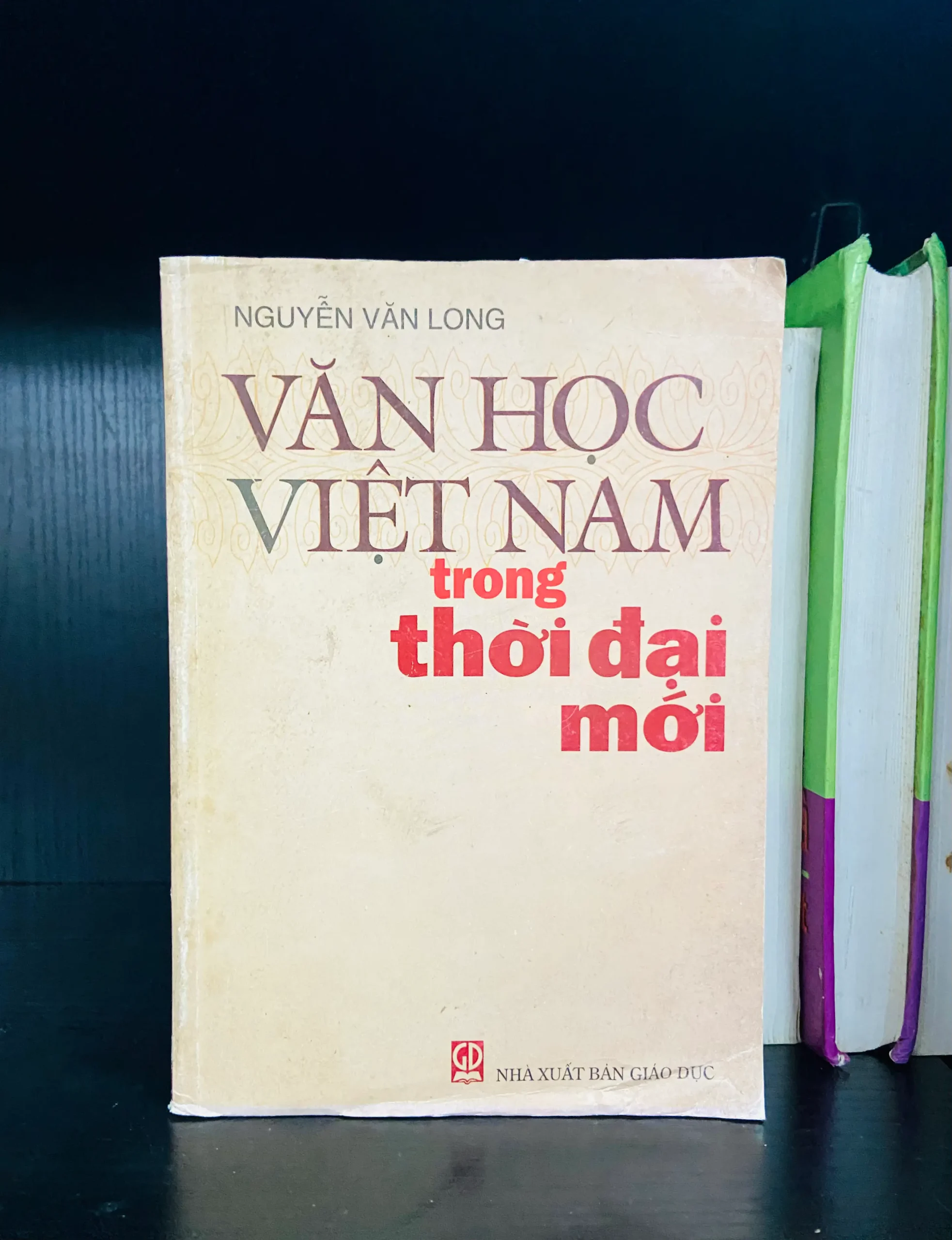 Văn Học Việt Nam trong thời đại mới - Nguyễn Văn Long - Văn học VAVOX-34