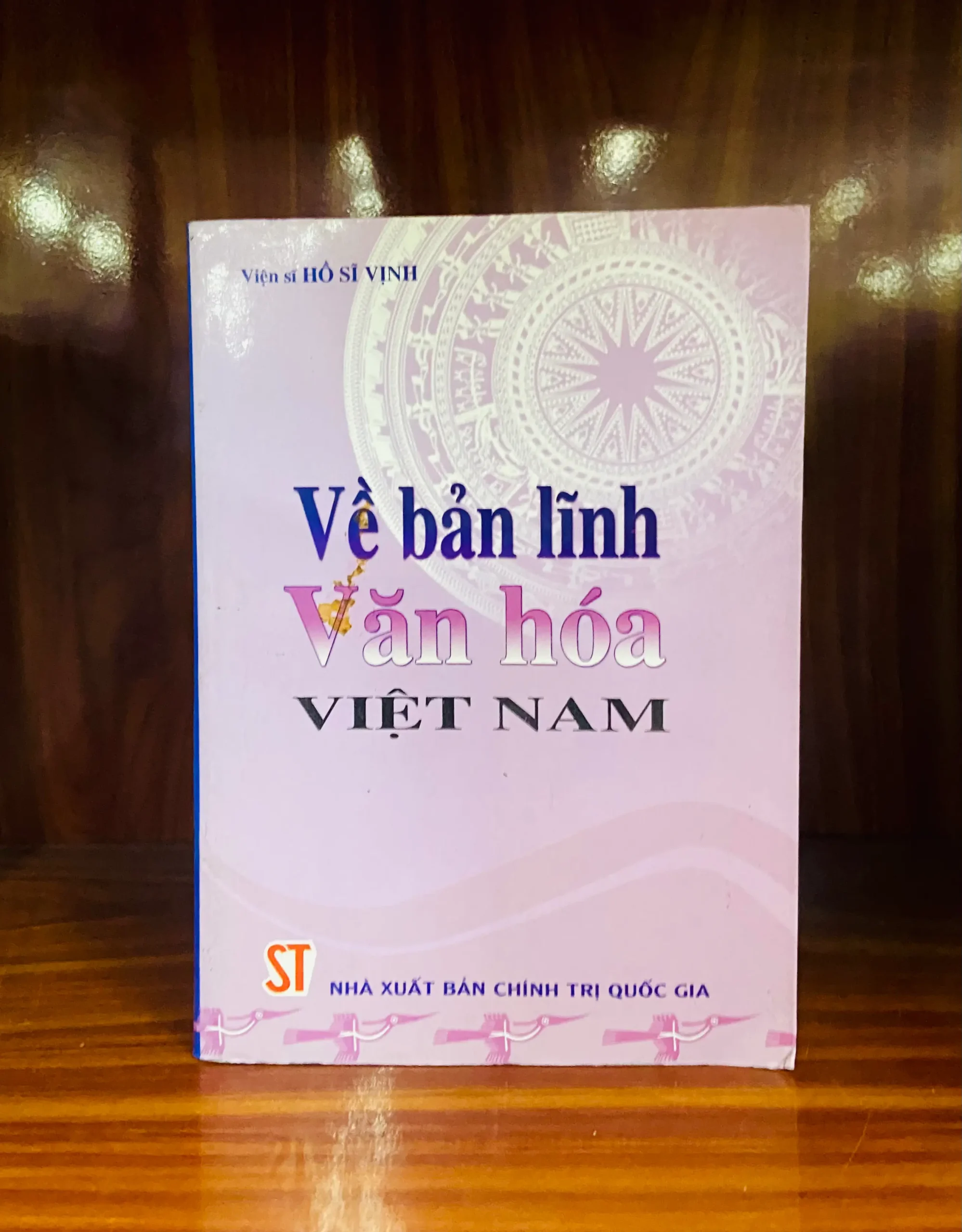 Về bản lĩnh Văn hóa Việt Nam - Hồ Sĩ Vịnh - Văn hóa VAVOXA-10