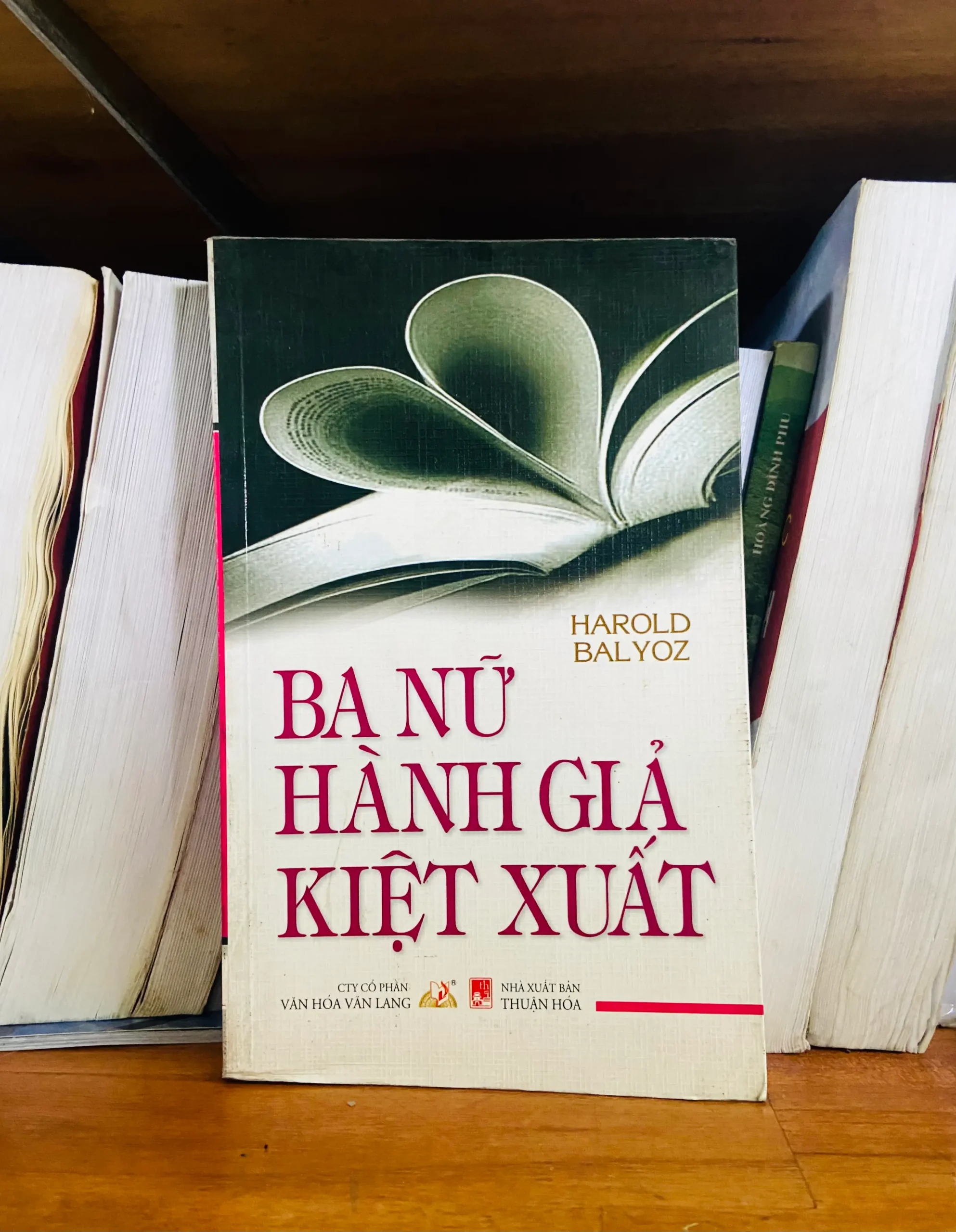 Ba nữ hành giả kiệt xuất - Harold Balyoz - Tôn giáo VAVOB1T2-63