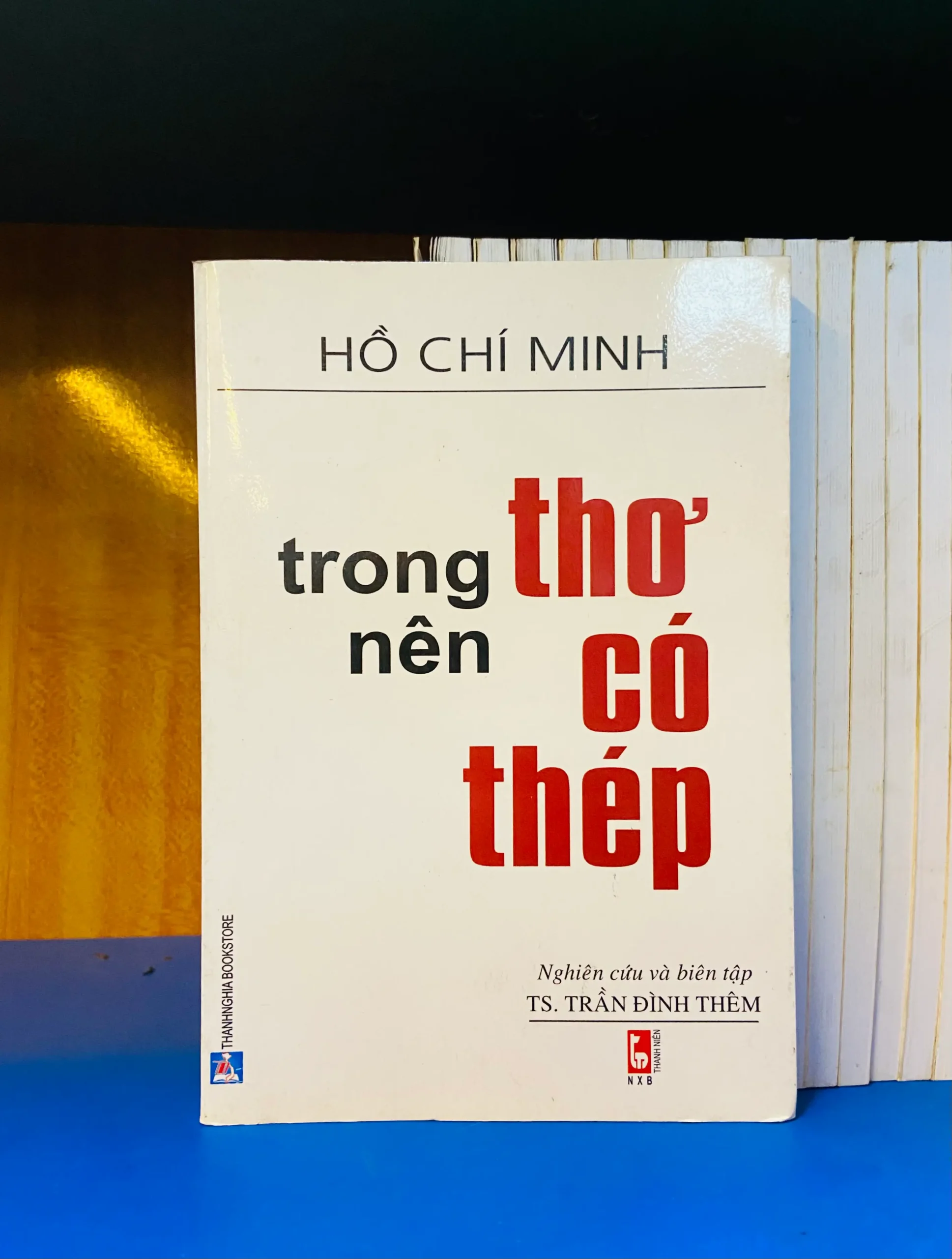 Trong thơ nên có thép - Văn học VAVOY6S-21
