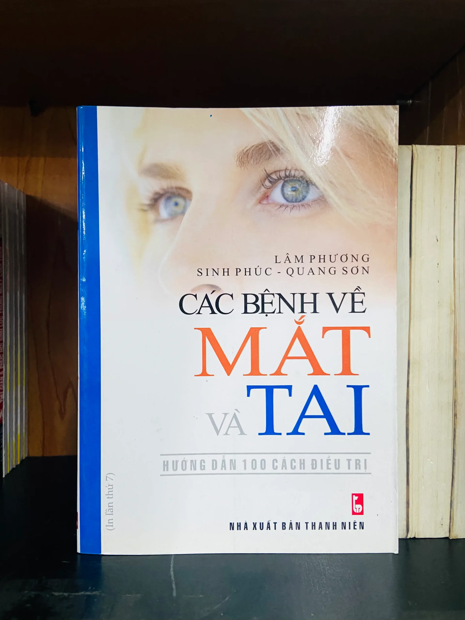 Các bệnh về Mắt và Tai - Y học VAVOB4D1-13