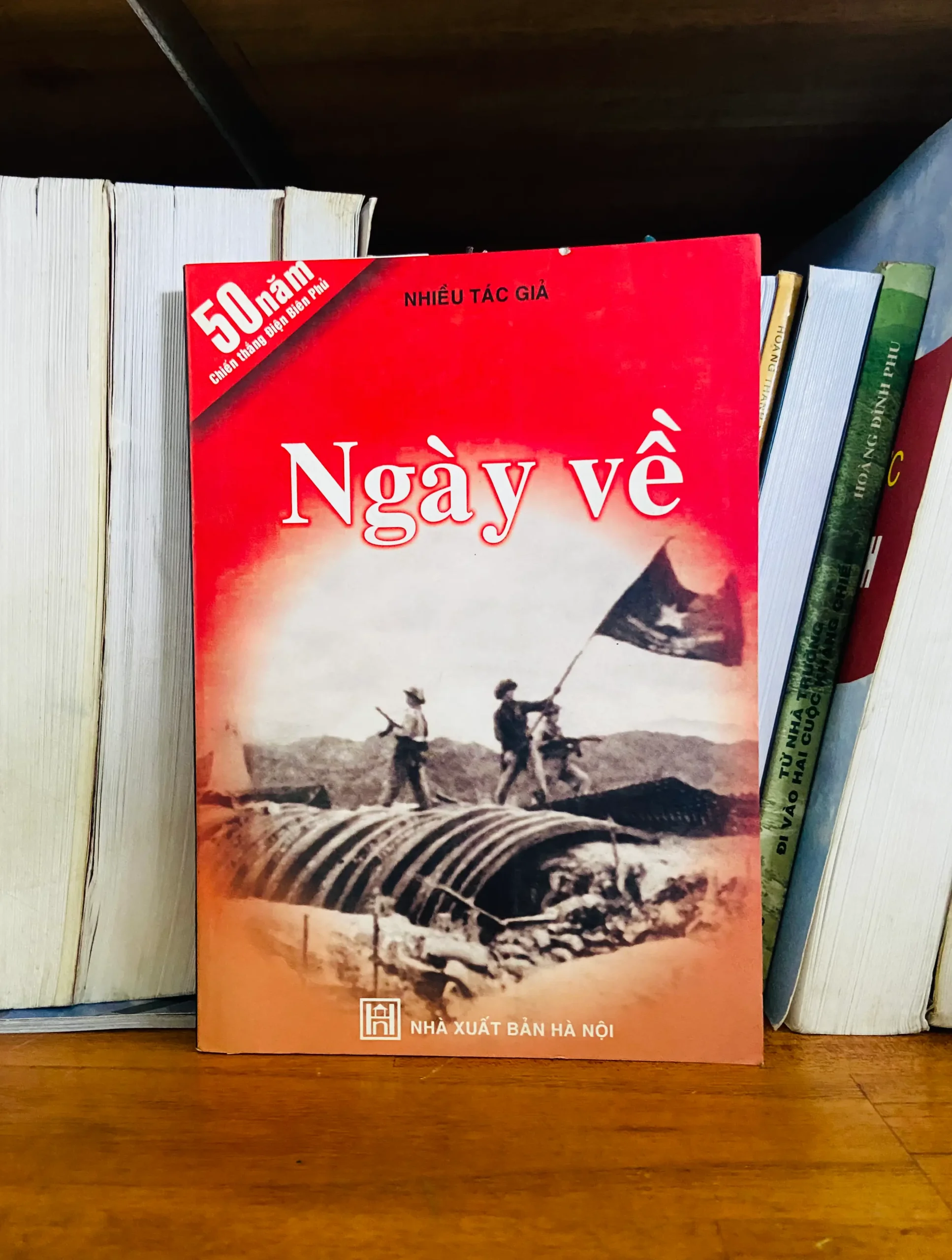 Ngày về - Nhiều tác giả - Văn học VAVOB1T2-3