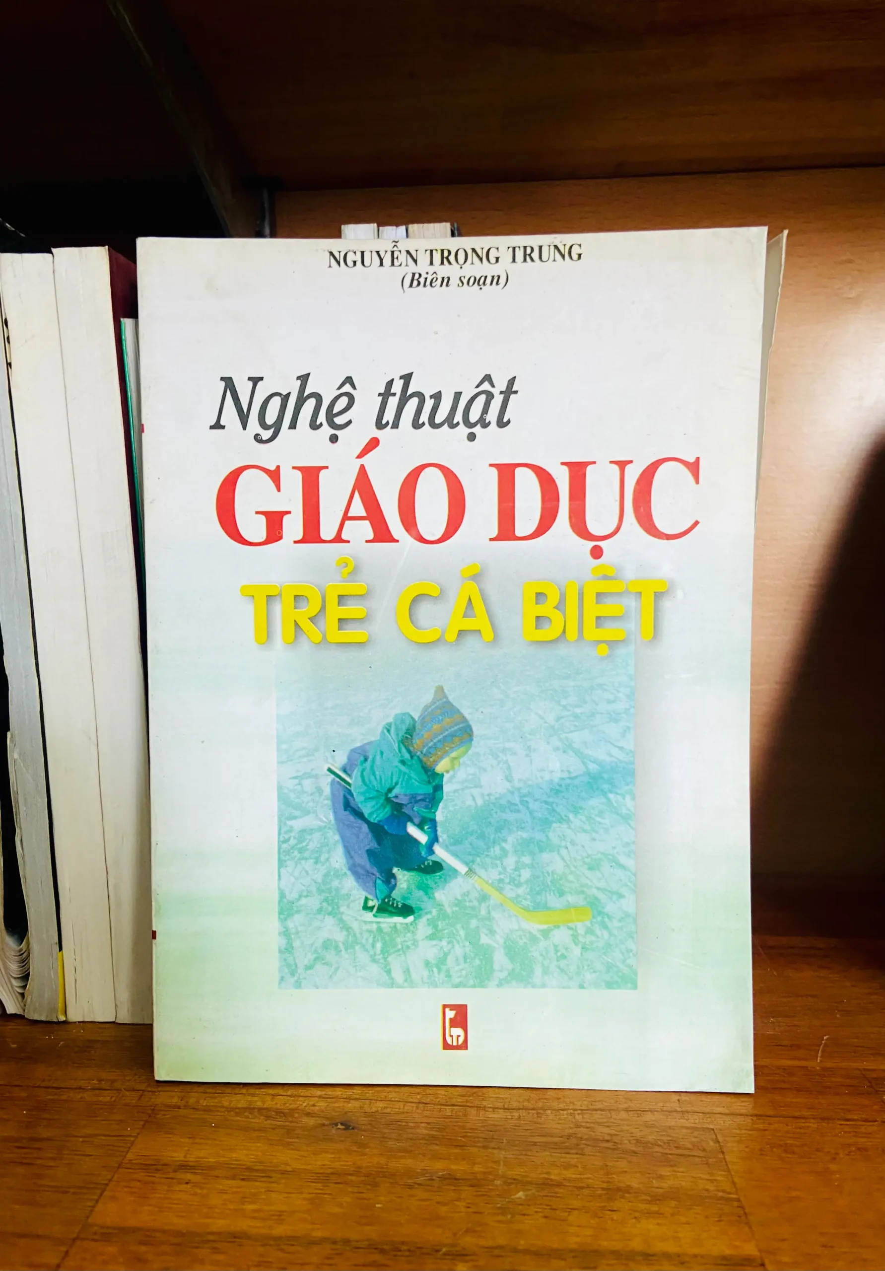 Nghệ thuật giáo dục Trẻ cá biệt - Mẹ và Bé VAVOB1T2-28