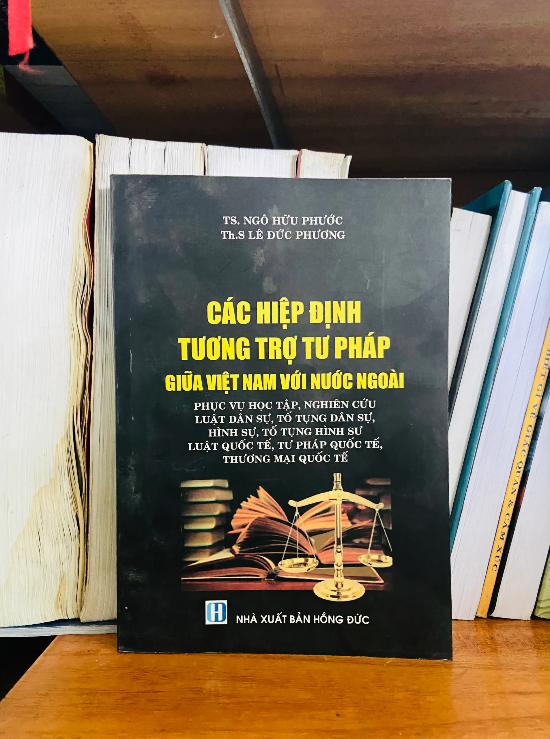 Các hiệp định tương trợ tư pháp giữa Việt Nam với nước ngoài - Pháp luật VAVOB1T2-103