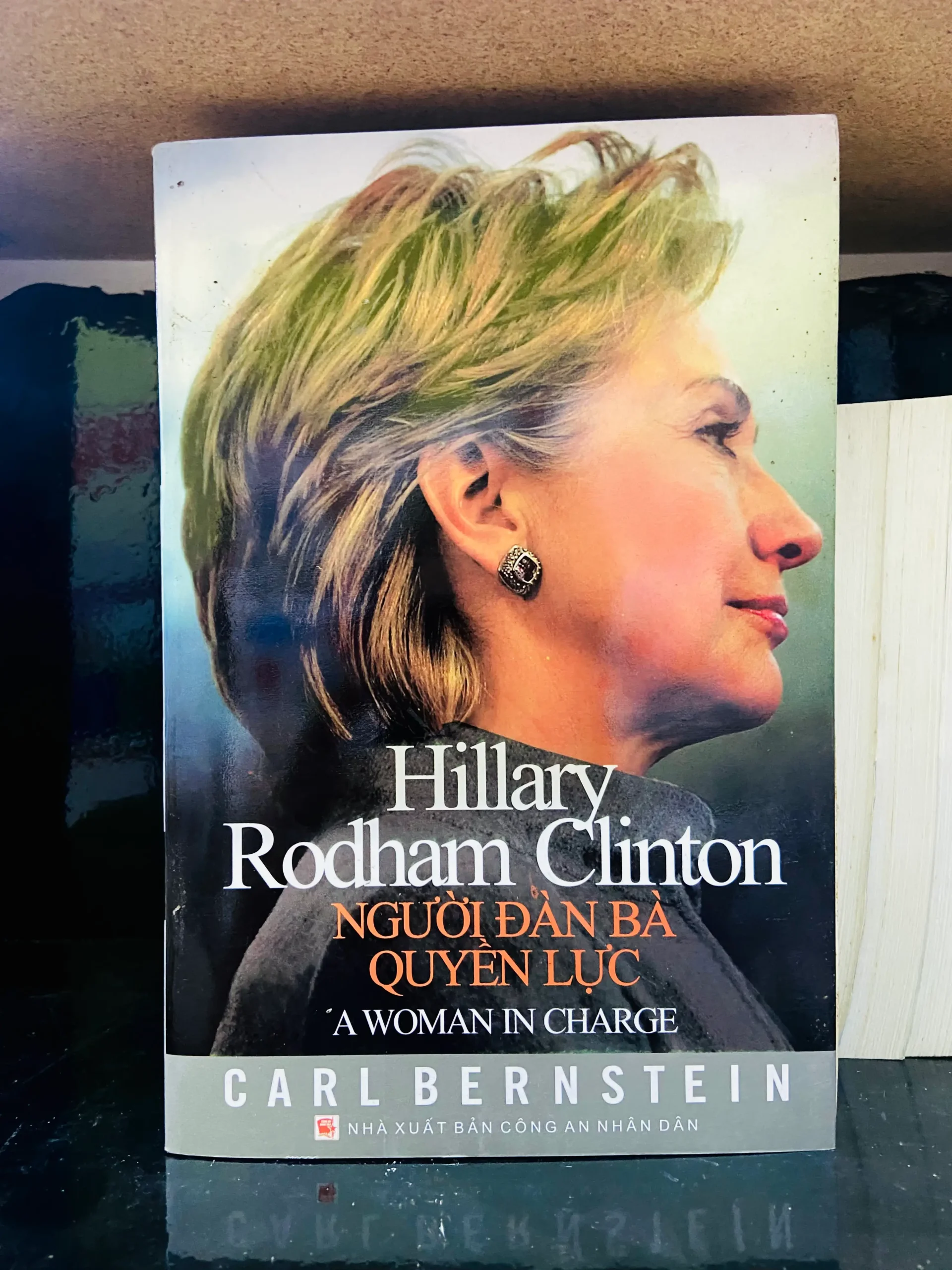 Hillary Rodham Clinton người đàn bà quyền lực - Carl Bernstein - Văn học VAVOA2ST1-3