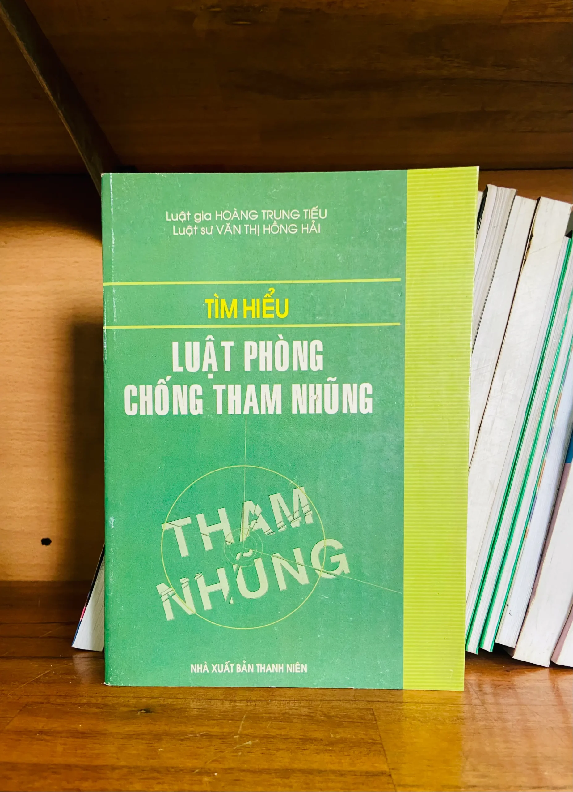 Luật phòng chống tham nhũng - Pháp luật VAVOB1T2-46